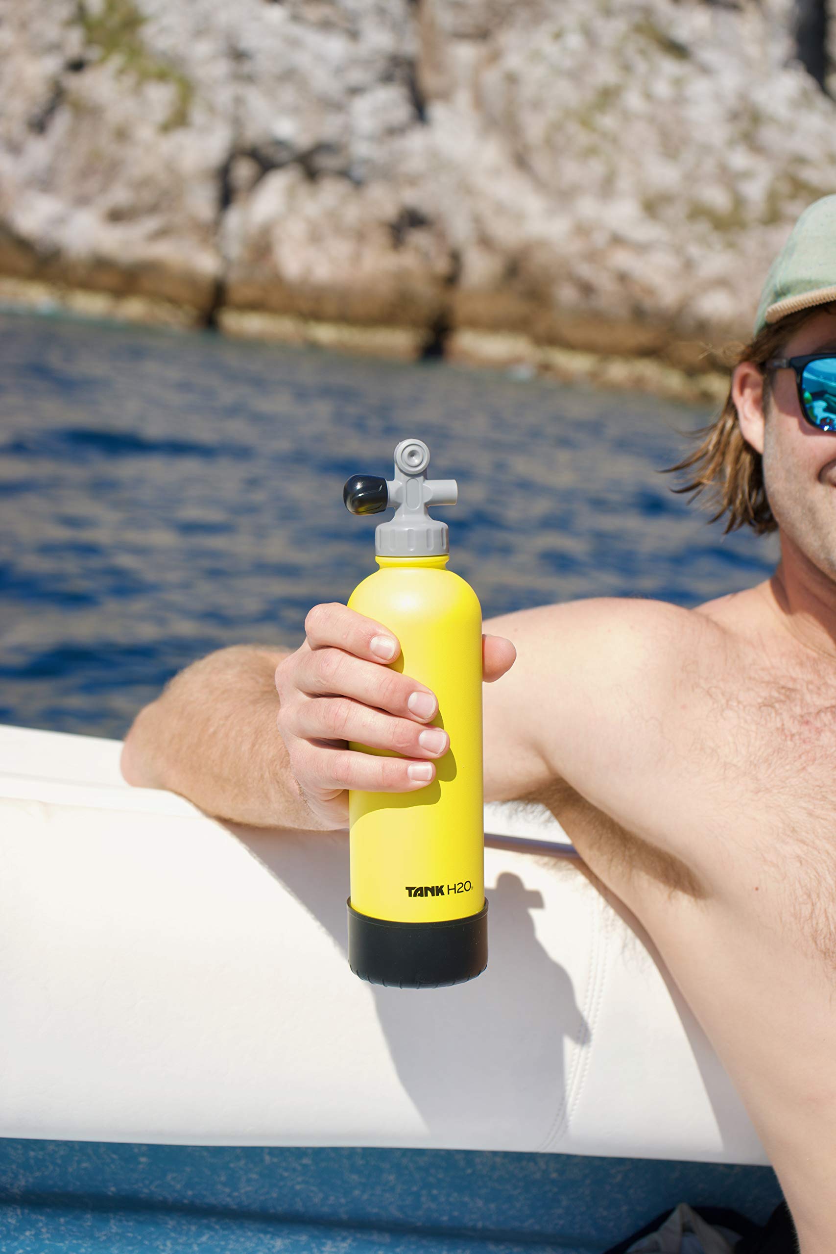 Tankh2O Scuba Tank Vacuum Insulated Water Bottle: Great Gift And Accessory For Scuba Divers | Holds 700Ml | Food-Grade Stainless