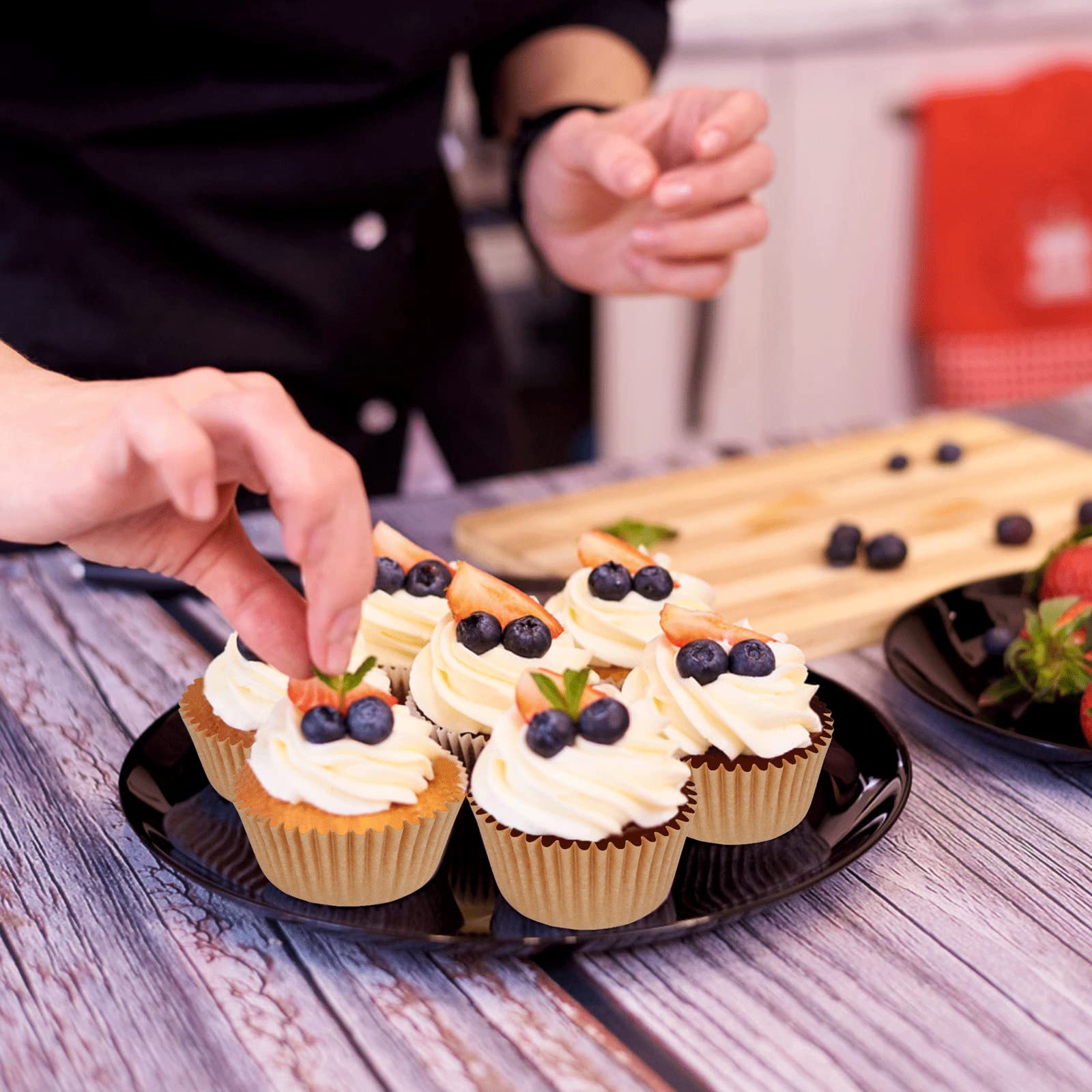 Caperci 500 Count Mini Cupcake Liners Natural Muffin Liners Greaseproof No Smell Small Cupcake Wrappers Baking Cups