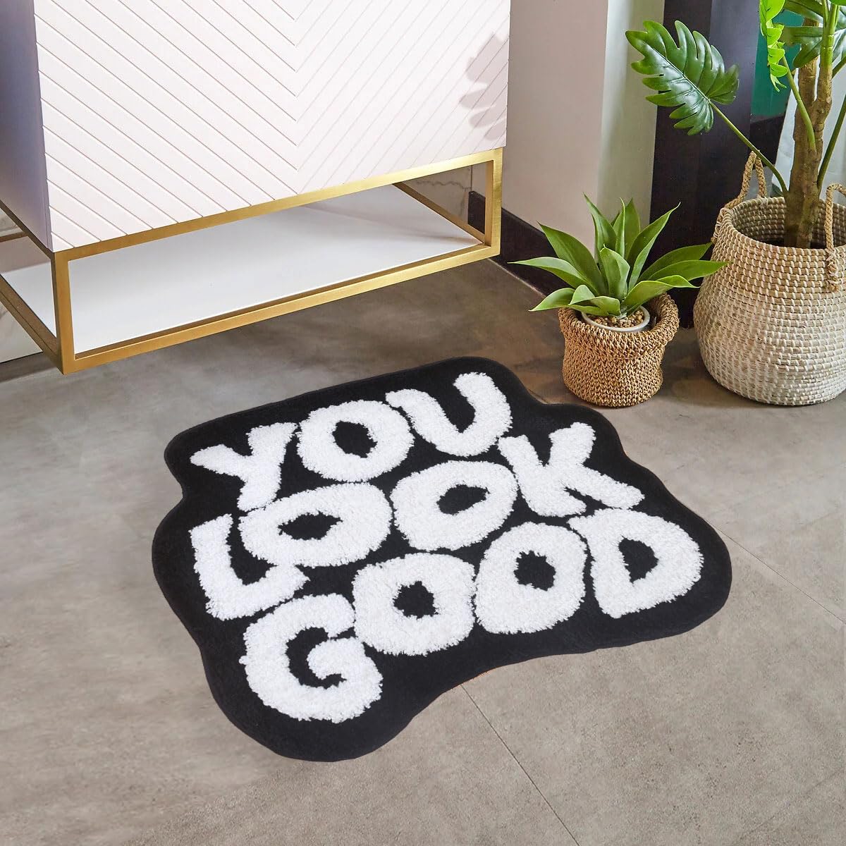 Urtlmaji You Look Good Bath Mat Black Bathroom Rugs Funny Cute Bath Rugs Non Slip Microfiber Plush Preppy Small Cool Shower Rug