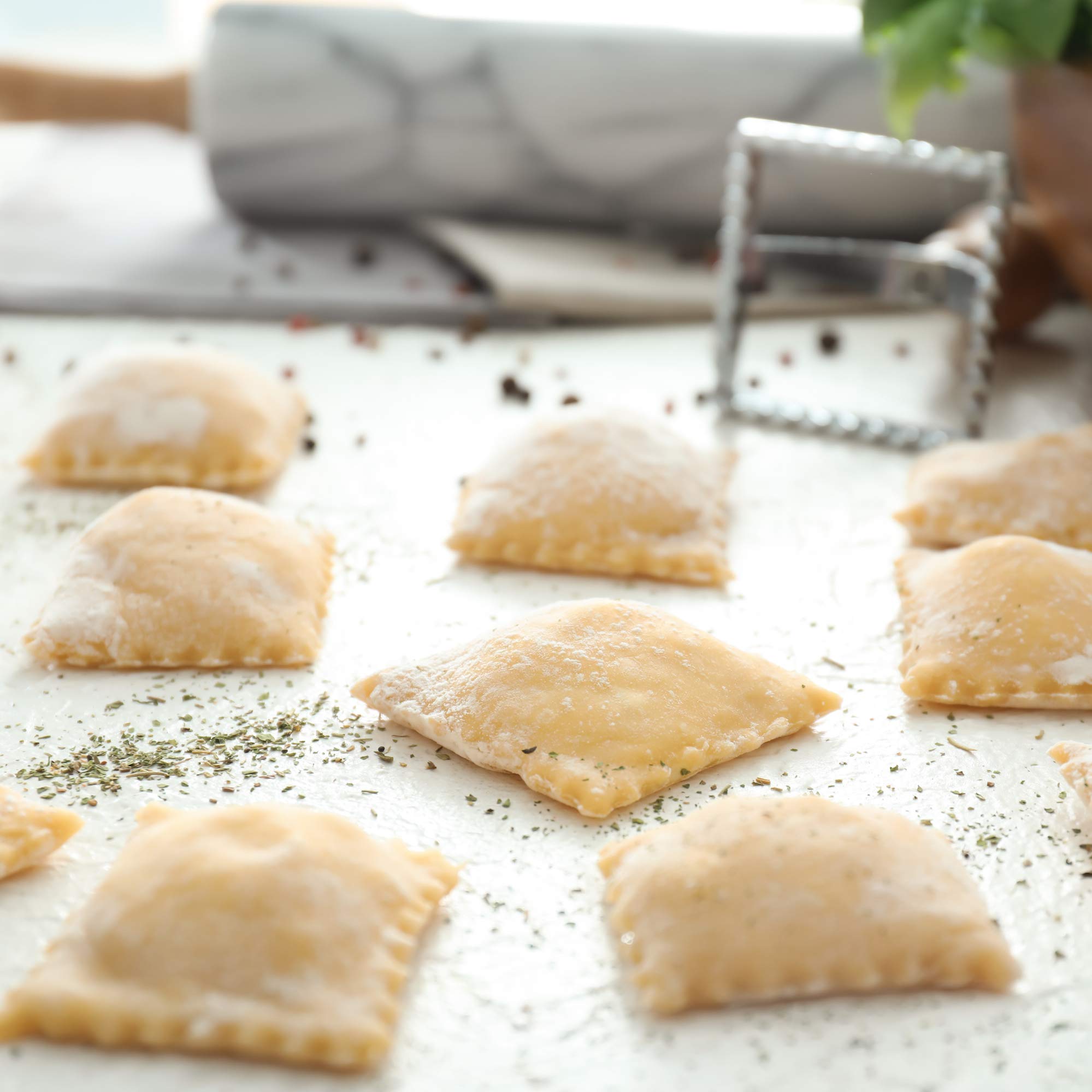 Fox Run 57670 Ravioli Cutter Stamps, Round & Square, Set Of 2 , 2.75 X 4.75 X 5.75 Inches