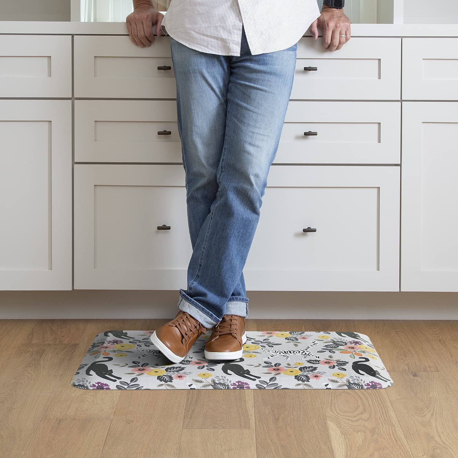 GelPro Designer Comfort Anti-Fatigue Kitchen Floor Mat  20 x 32  Funky Feline Grey Tabby