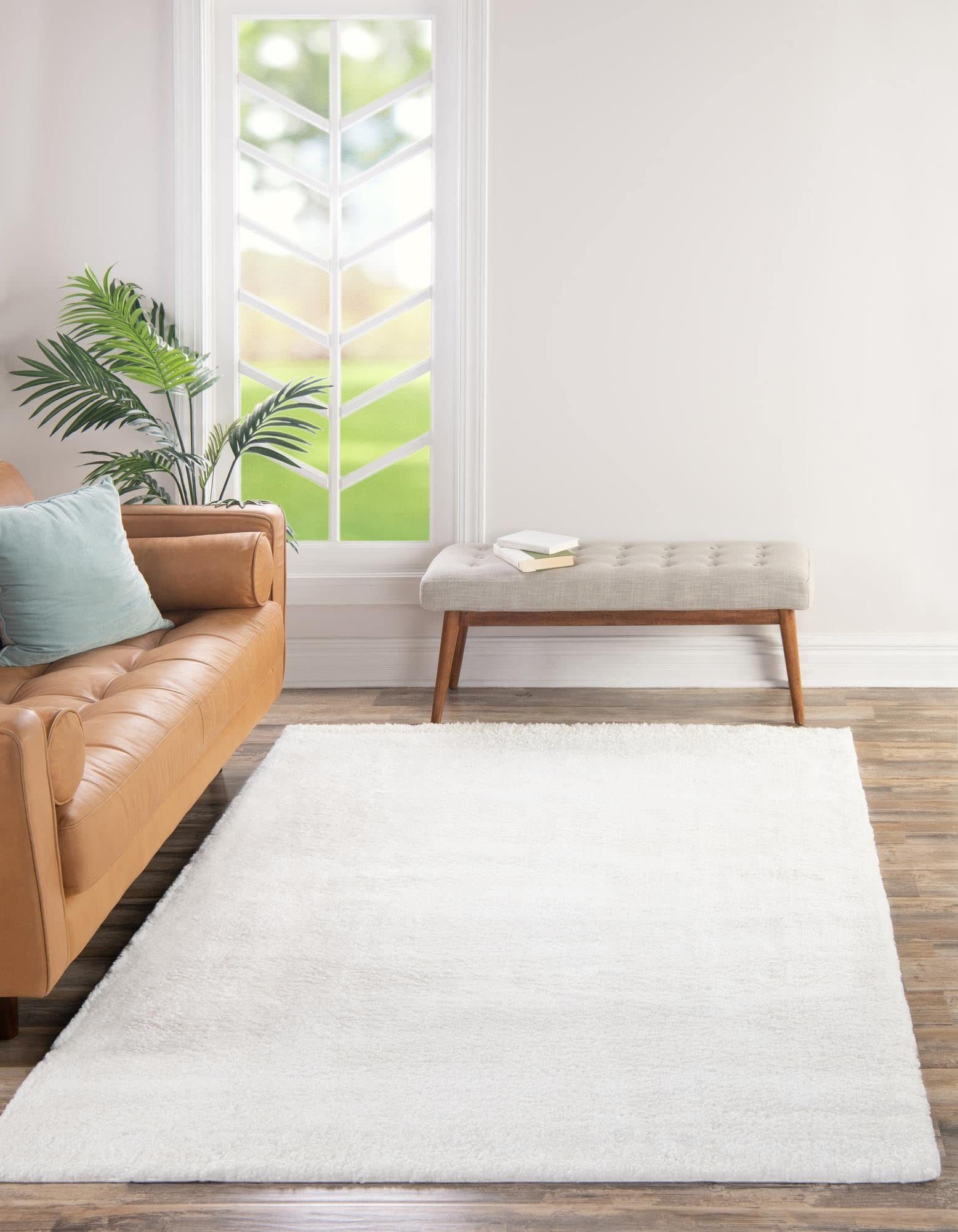 Unique Loom Solo Collection Area Rug - Calabasas (4 1 x 6 1 Rectangle, Snow White)