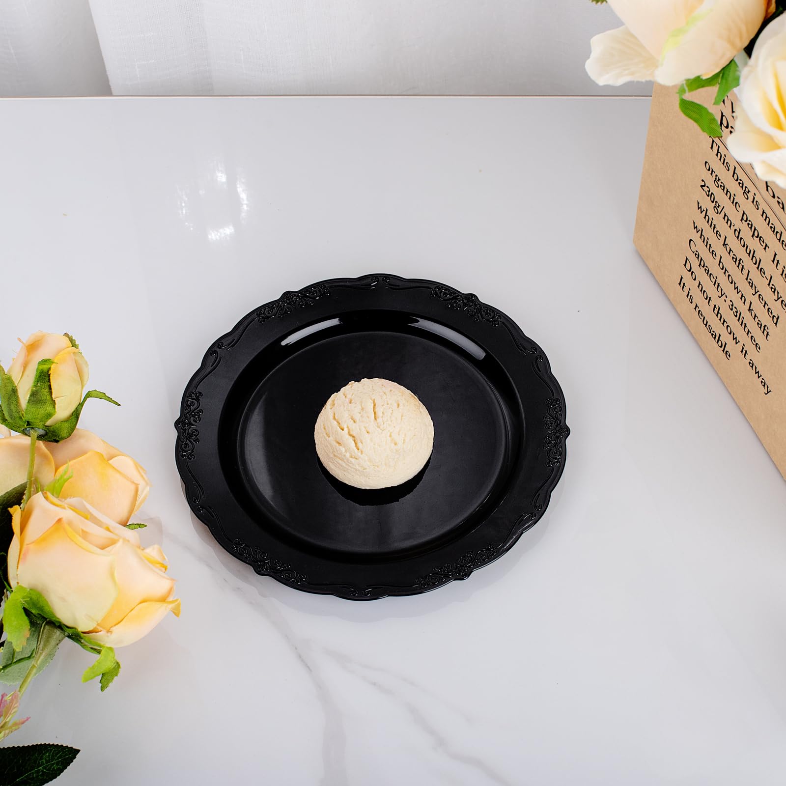 Dayammi 60Pcs Black Plastic Plates, Heavy Duty Black Disposable Plates Premium 7.5 Inch Black Dessert Cake Salad Appetizer Plate