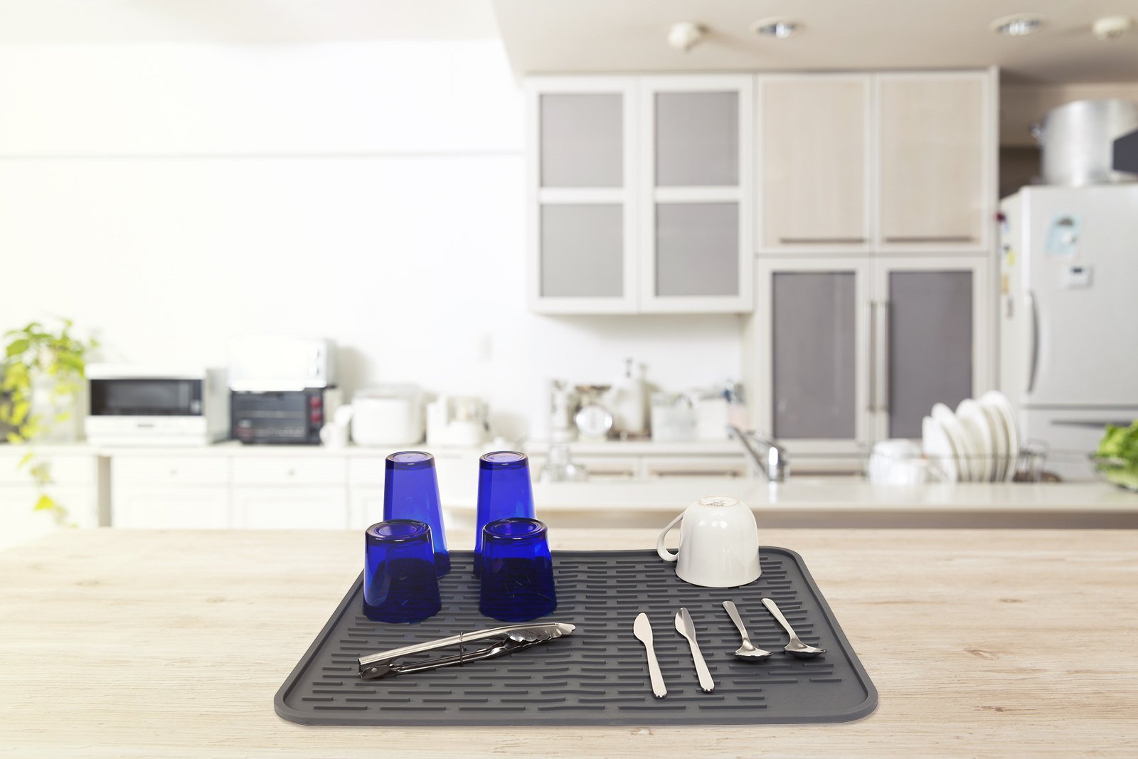 Xxl Silicone Dish Drying Mat For Kitchen Counter Or Under Sink, 24'' X 18'' Extra Large, Waterproof Pet Feeding Mat, Water Bowls