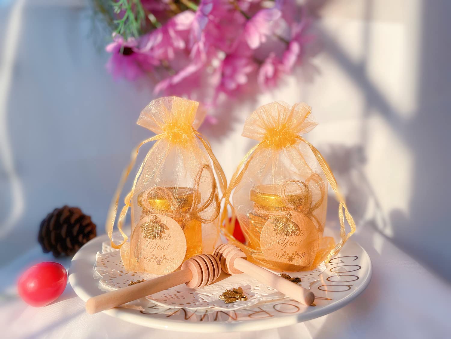 Iikum 40 Pack 1.5 Oz Hexagon Mini Glass Honey Jars With Wooden Dippers, Gold Lids, Bee Pendants, Golden Gift Bags, Thank You Car