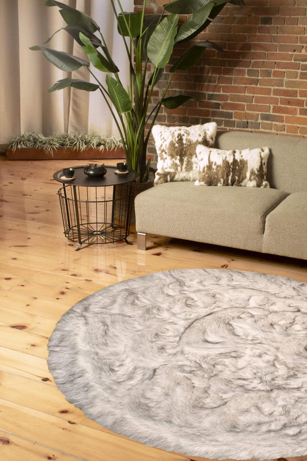 6 X 6 Ombre Grey Round Faux Fur Washable Non Skid Area Rug
