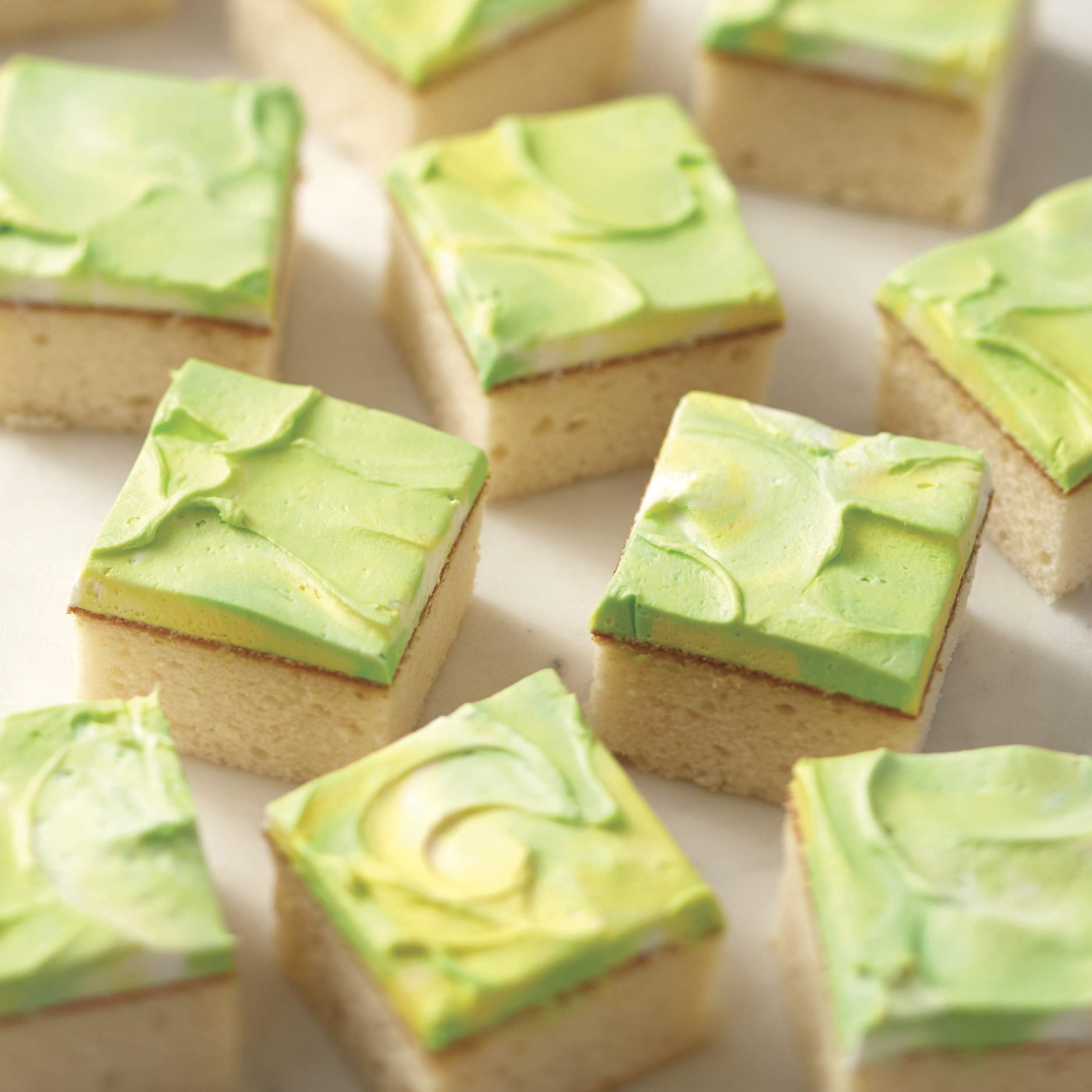 Wilton Recipe Right Non-Stick Oblong Cake Pan, Heats Evenly For Years Of Baking Perfection,13 X 9-Inches