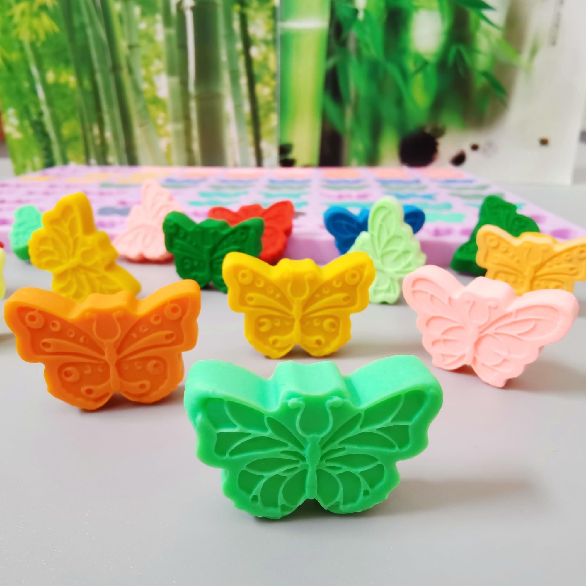 Tadonyny Mini Butterfly Silicone Molds For Chocolate Gummy Candy, Butterfly Mint Molds Ice Cube Molds With Scraper (Butterfly)
