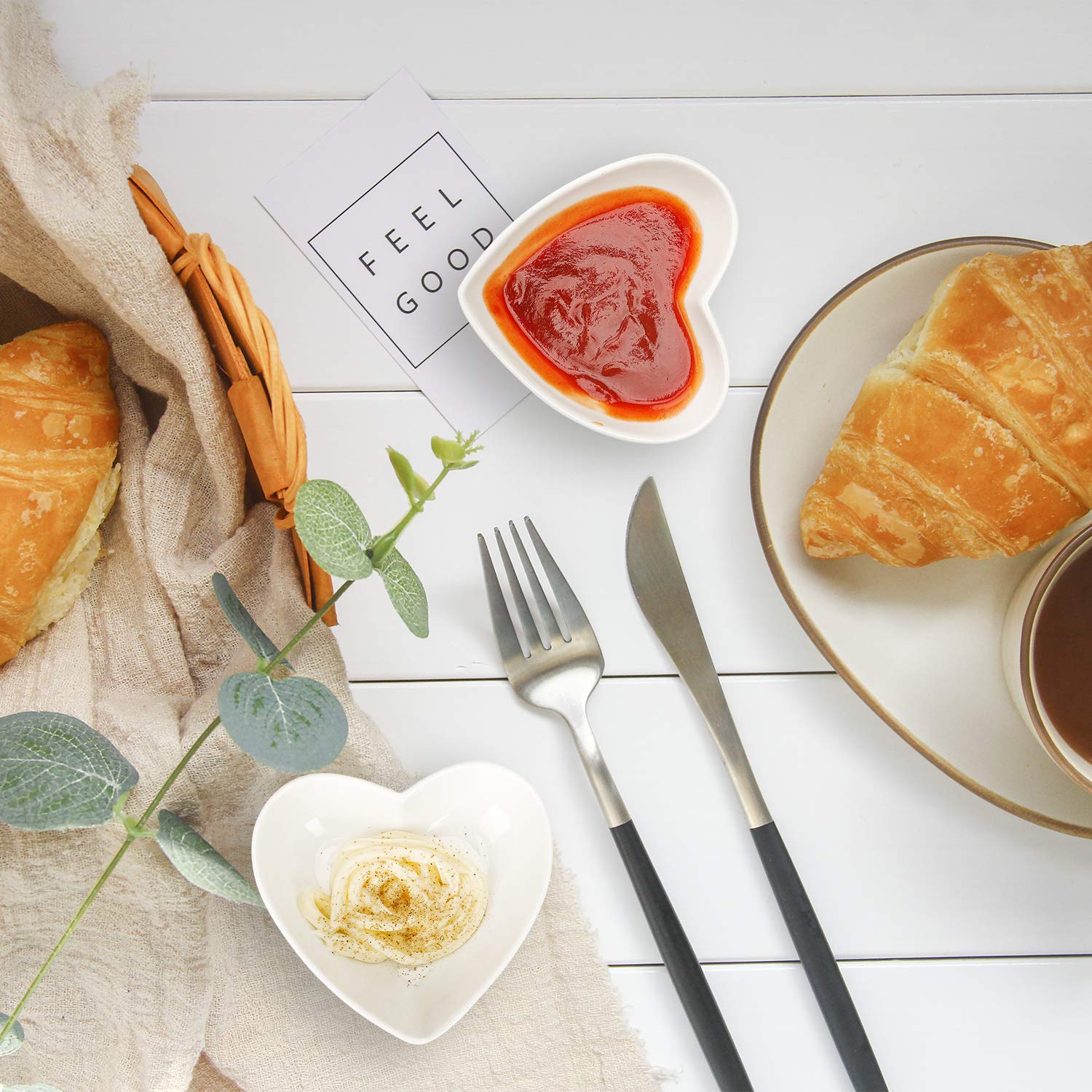 Keponbee 5Pcs Dipping Bowls Set Heart Bowl Porcelain Soy Sauce Dish Mini Side Seasoning Dish For Jam, Appetizers, Dessert And Ot