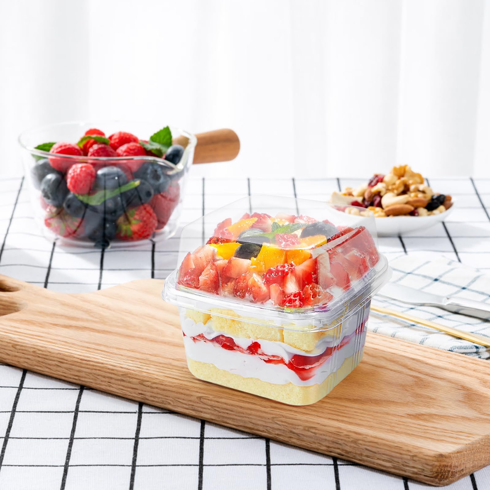 Yoiyini 25Pcs 10Oz Mini Square Clear Dessert Cups With Lids And Spoons,Plastic Ice Cream Containers,Fruit Cups With Lid For Part