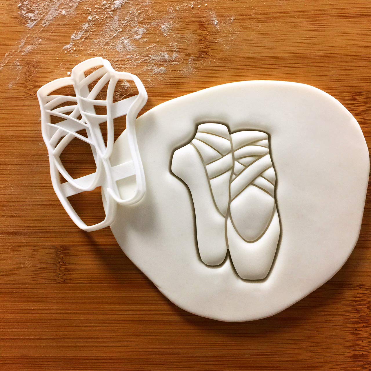 Set Of 2 Ballet Themed Cookie Cutters (Designs: Tutu And Ballet Shoe), 2 Pieces - Bakerlogy