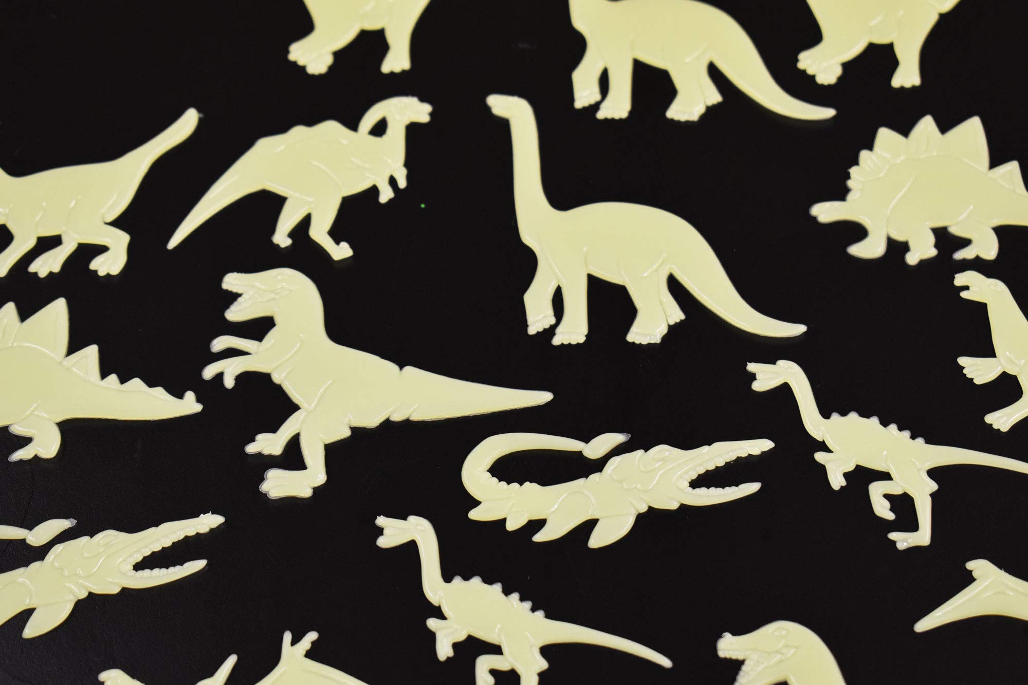 Directglow 18 Piece Glow In The Dark Dinosaurs Wall Ceiling Decor