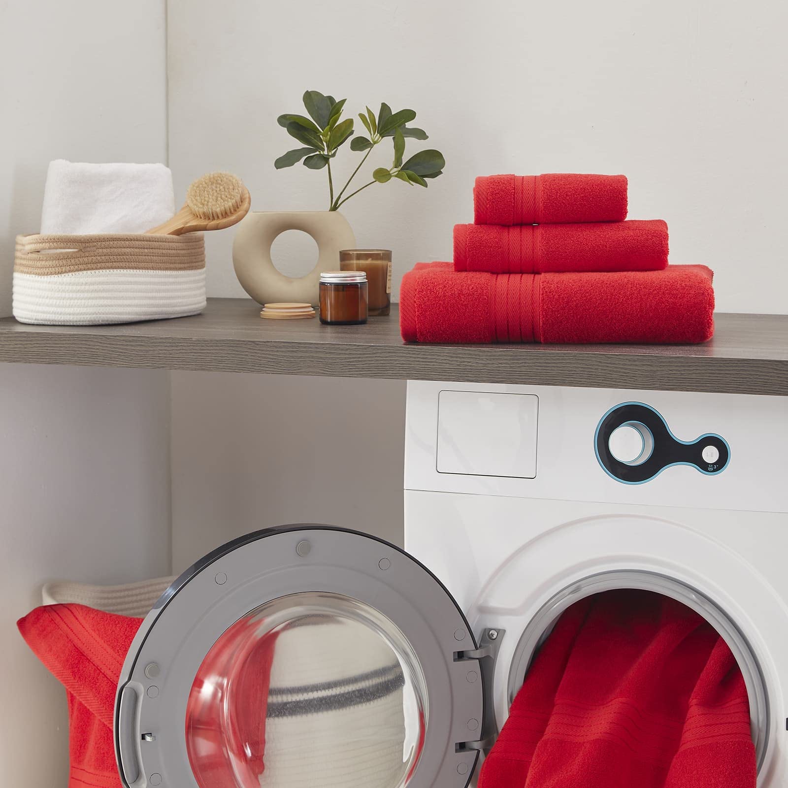 COZYART Red Bath Towels Set for Bathroom Soft Absorbent Durable 650 GSM Turkish Cotton Towel Set of 6  2 Large Bath Towels  2 Hand Towels  2 Washclothes