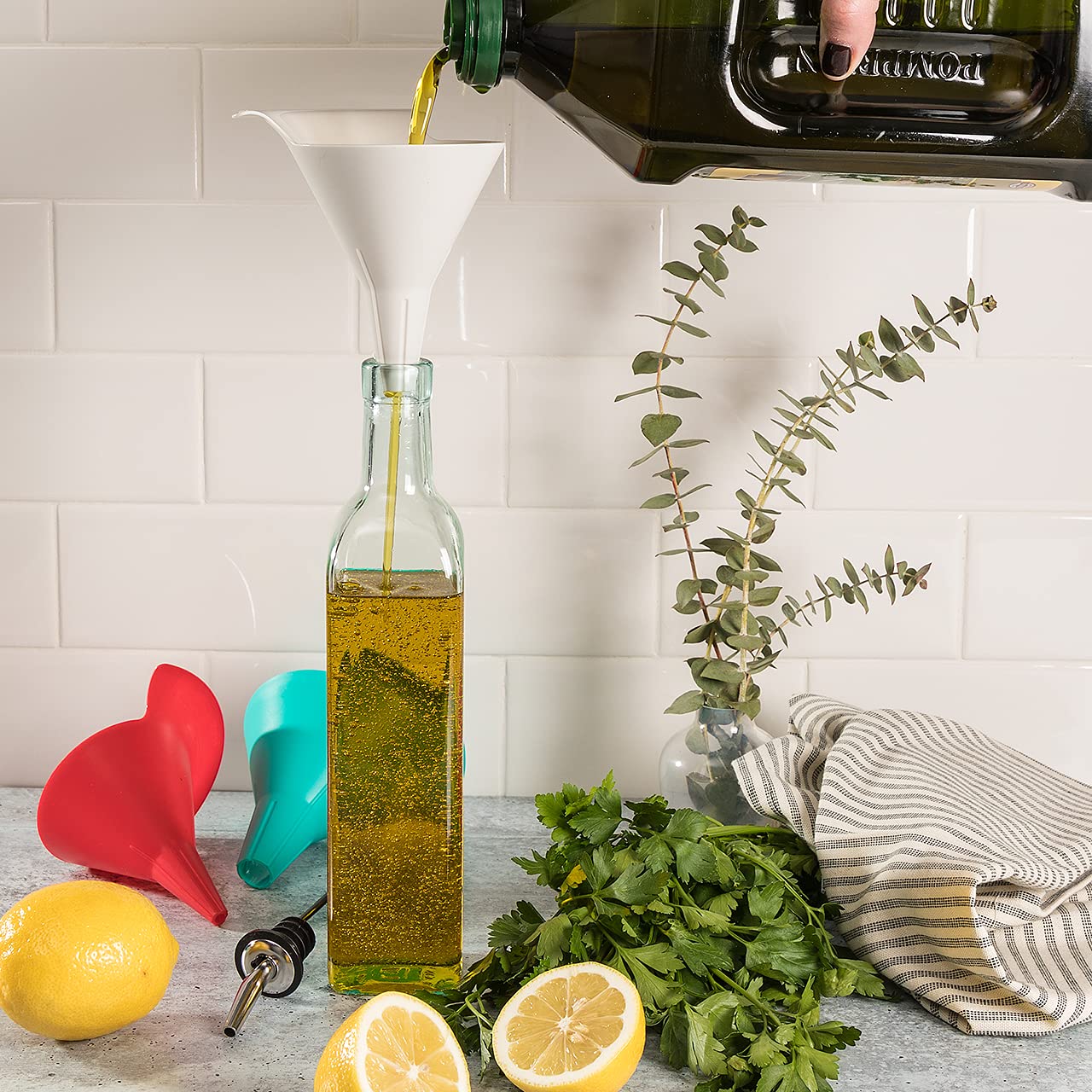 Hutzler Interlocking Funnel Set, Set Of 3, Red/White/Turquoise