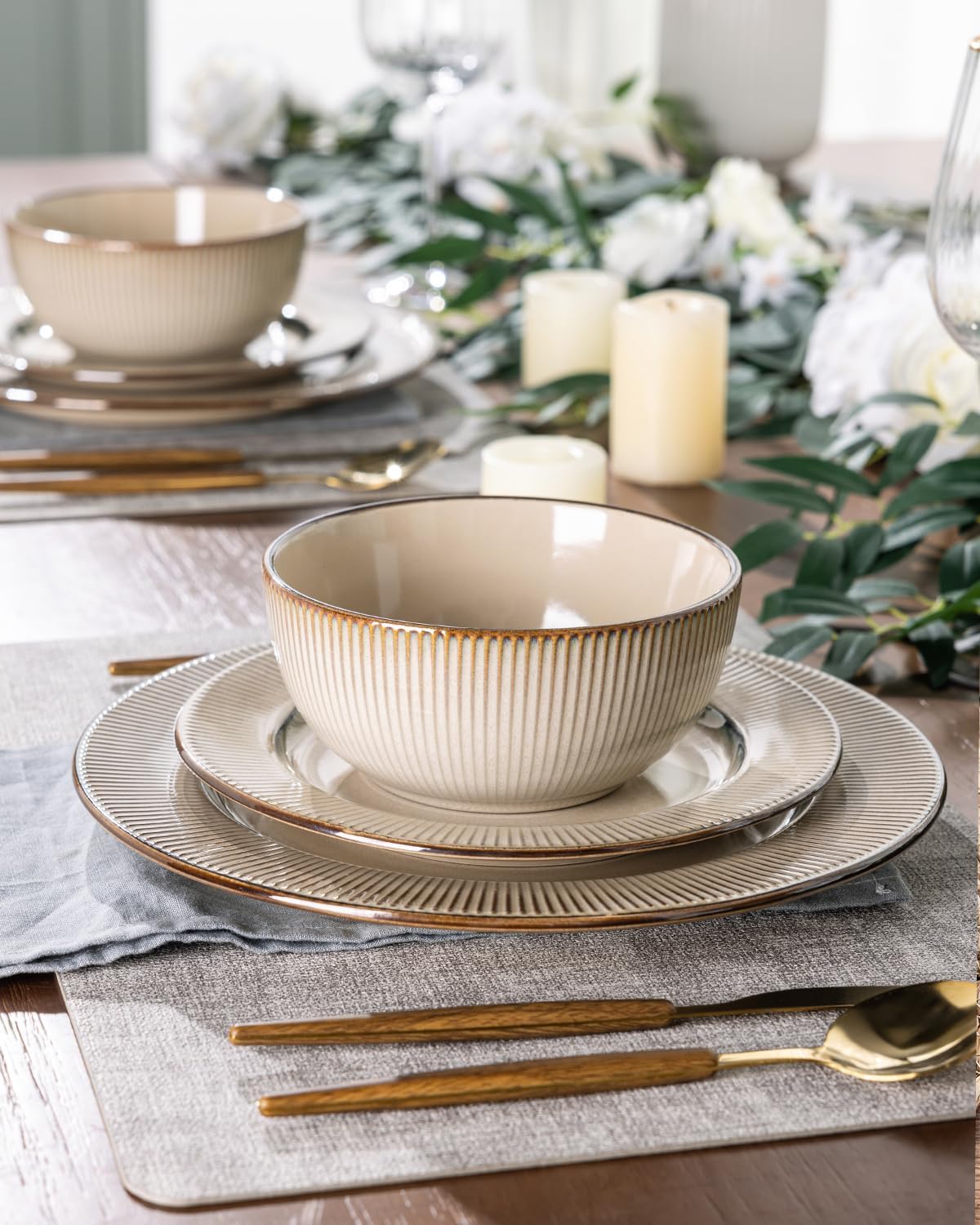 GBHOME Ceramic Dinnerware Sets, 24 Piece Embossed Elegant Stoneware Plates and Bowls Sets, Housewarming Wedding Gift | Dishwashe