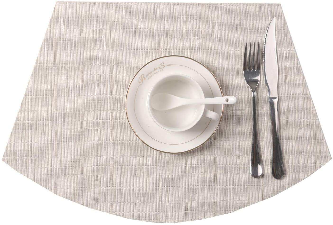SHACOS Round Table Placemats Set of 5 Wedge Shaped Place Mat with Centerpiece Round Mat Heat Resistant Table Mats Washable (5  Beige)