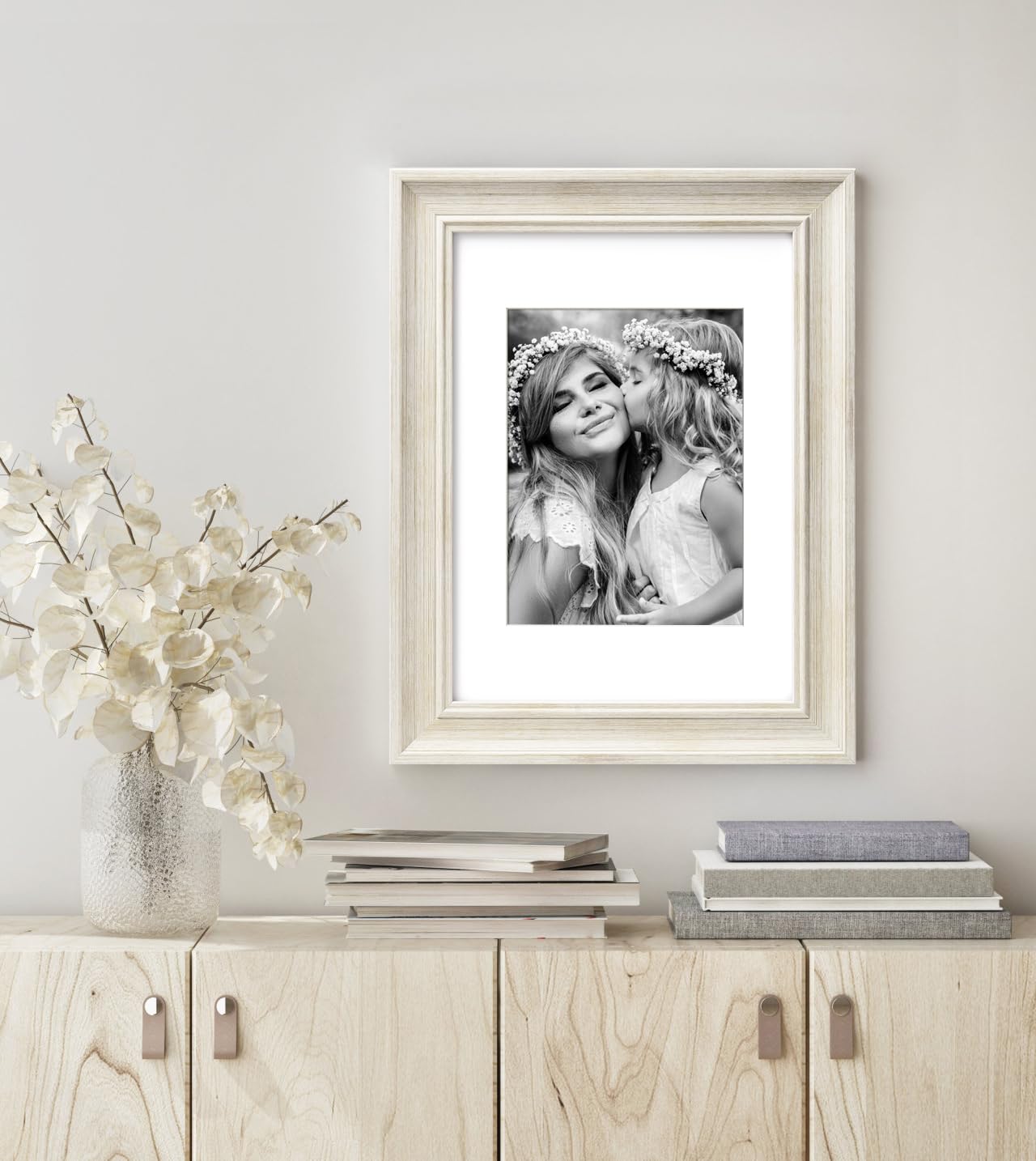 Yaetm 8x10 Picture Frame Matted to 5x7 Set of 4, 1.4    Wide Molding & Rustic White Photo Frames 8 x 10 with Tempered Glass, Dis