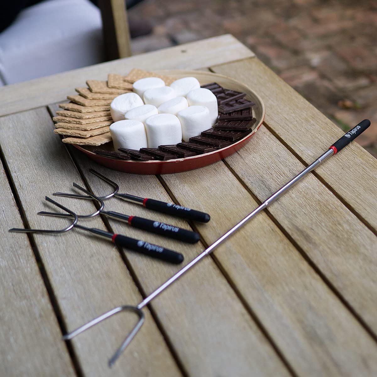 Tapirus Marshmallow Roasting Sticks  Set of 4 Extra Long Retractable Campfire Sticks  Protect Kids with Insulated Handles  Extendable Smore & Hot Dog Skewers  Heavy Duty Metal Camping Accessory