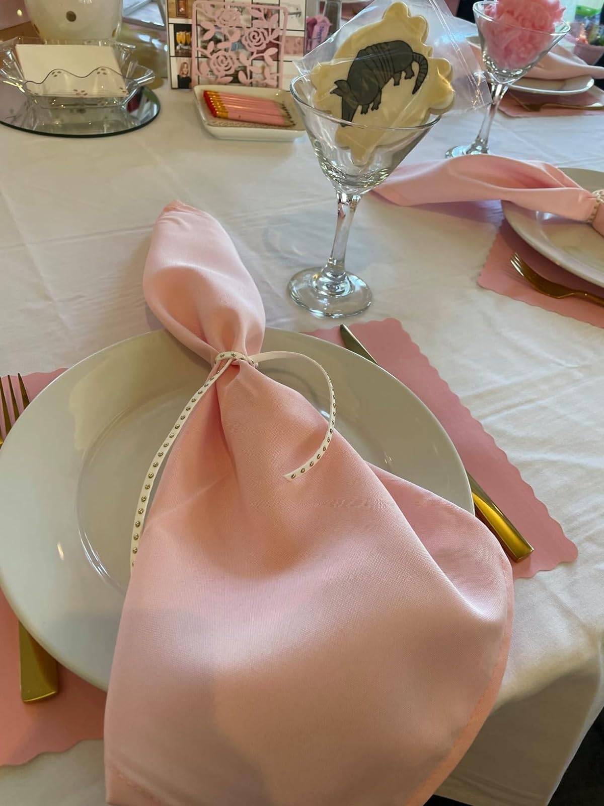 Ploymono Pink Heavy Duty Cloth Napkins - 17 X 17 Inch Solid Washable Polyester Dinner Napkins - Set Of 8 Napkins With Hemmed Edg