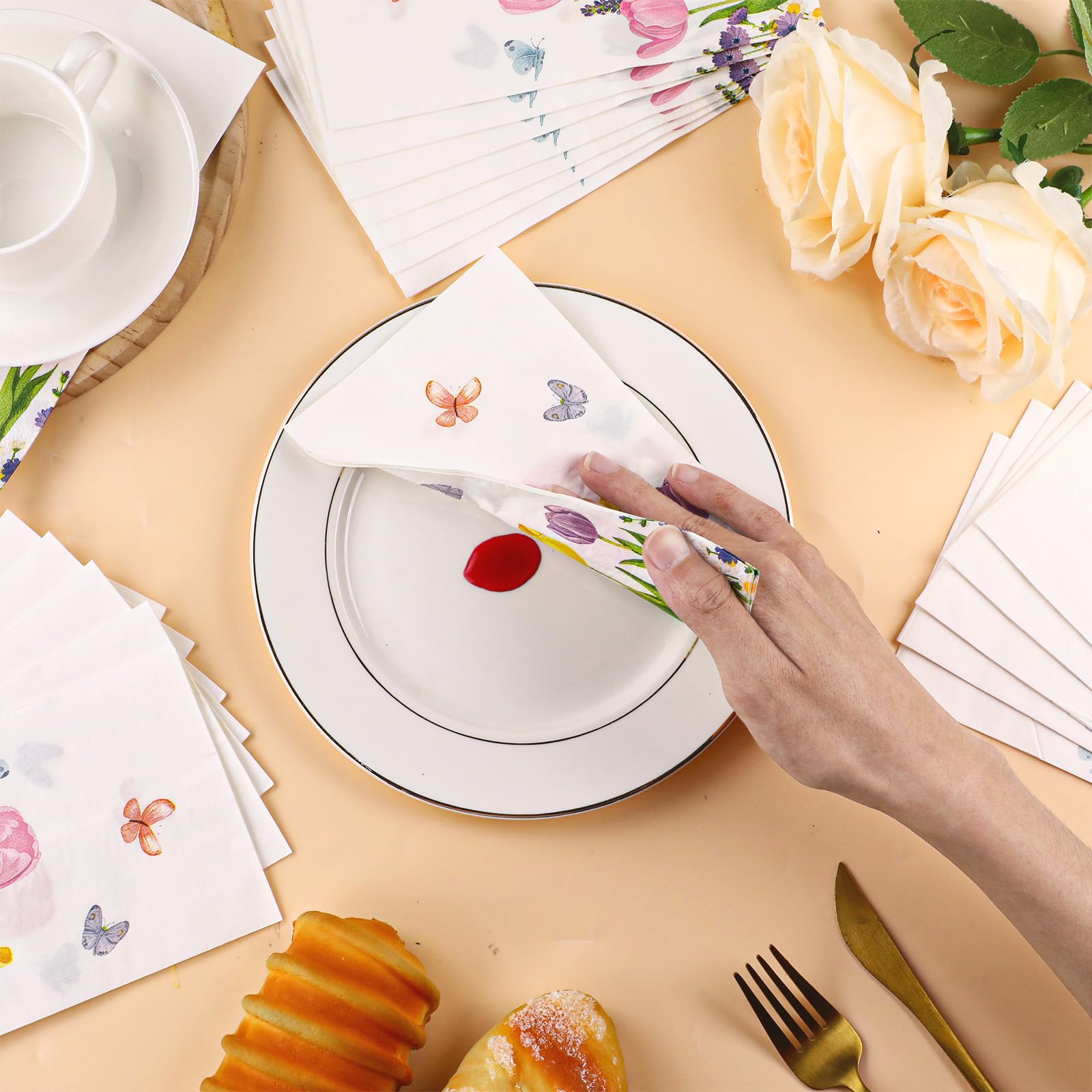Gisgfim 100 Pcs Tulip Floral Guest Napkins Spring Flowers Disposable Napkins Tulip Dinner Hand Napkins Tulip Flowers Guest Towel
