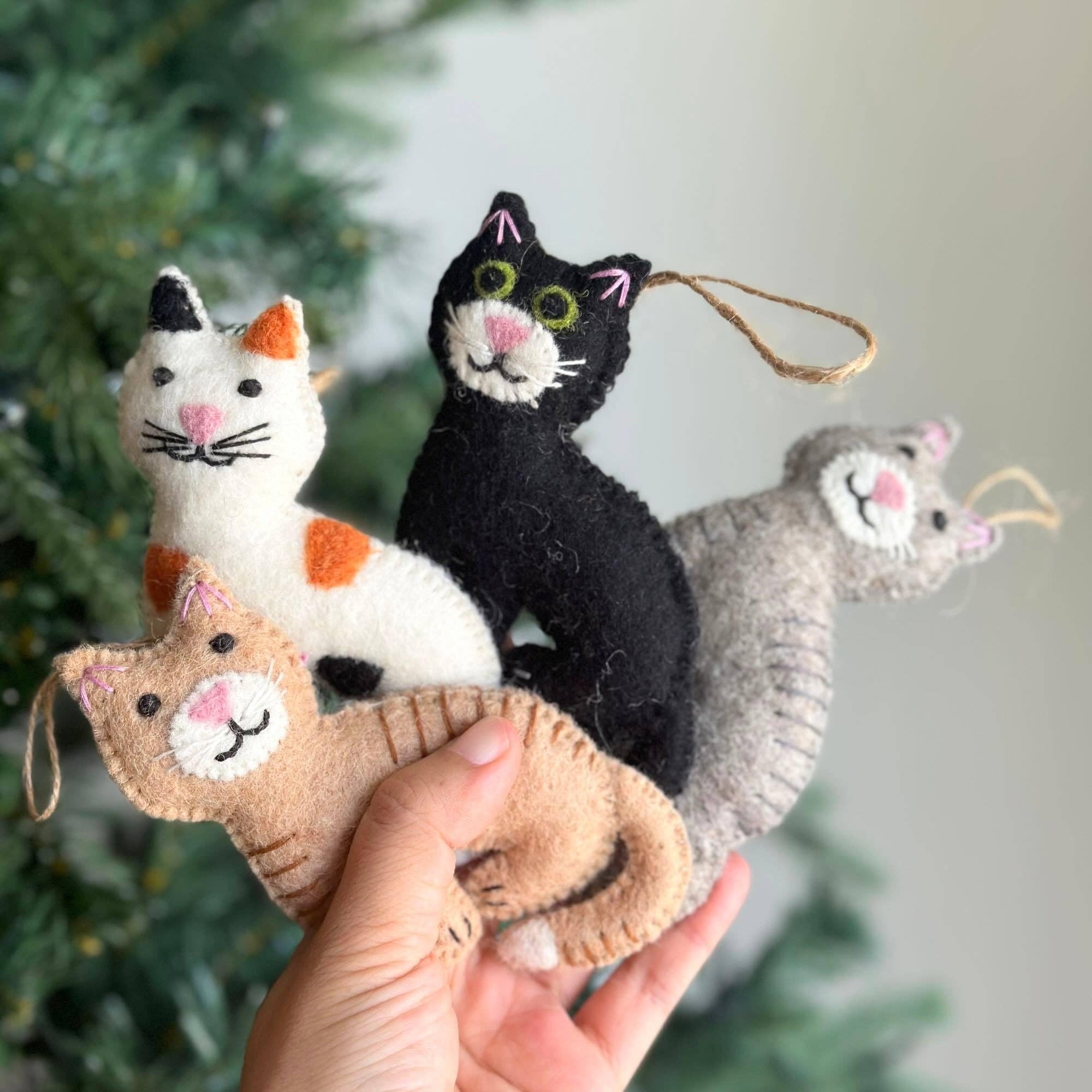 Cat Ornament, Felt Stitched Cat Christmas Ornament, Kids-Friendly Holiday Decor, Cute Cat Ornament Tree Hanging Decoration, Fest