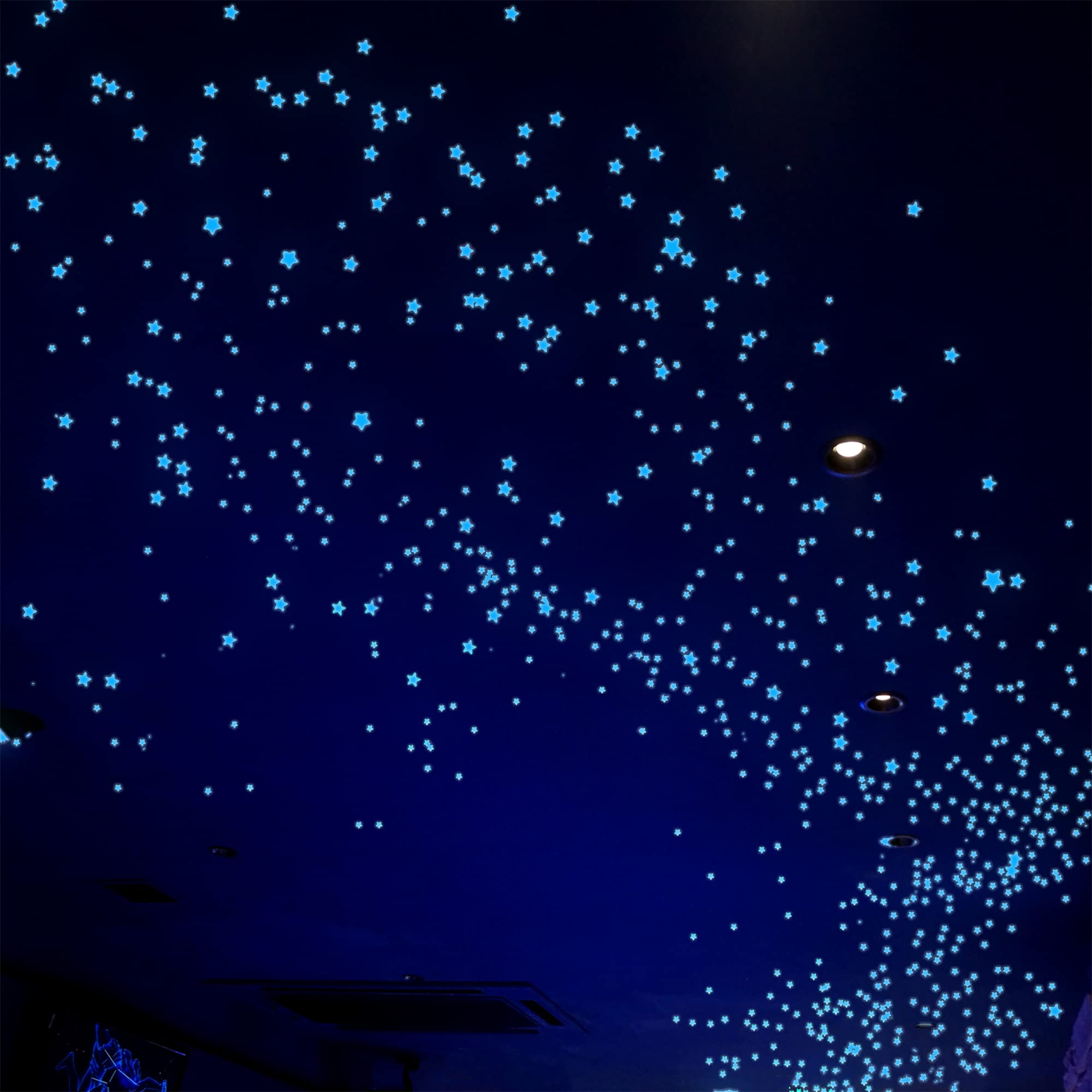 Glow In The Dark Stars Decals Decor For Ceiling 633 Pcs Realistic 3D Stickers Starry Sky Shining Decoration Perfect For Kids Bed