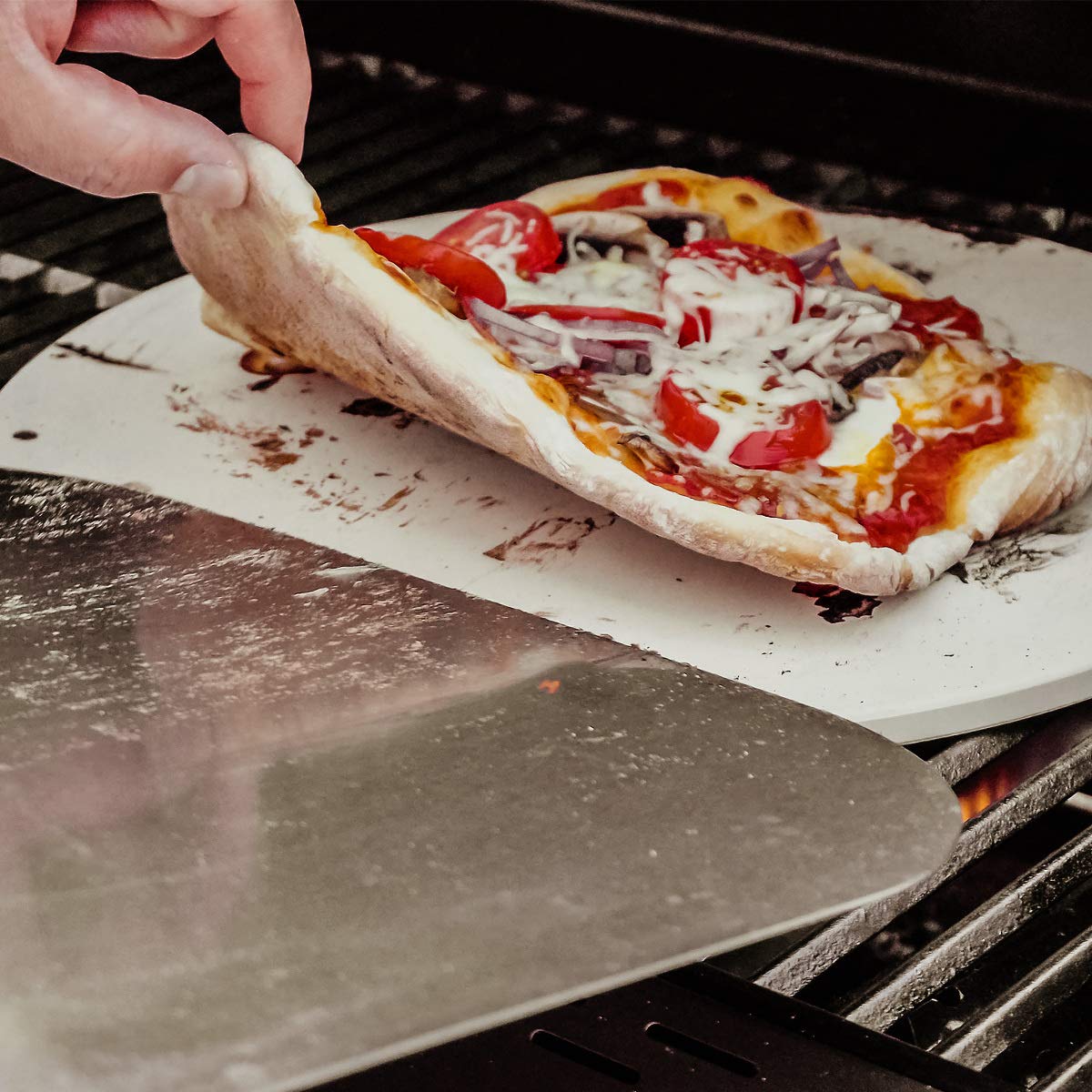 Navaris Xl Pizza Stone For Baking - Cordierite Pizza Stone Plate For Bbq Grill Oven - Cook Serve Pizza, Bread - Incl. Recipe Boo