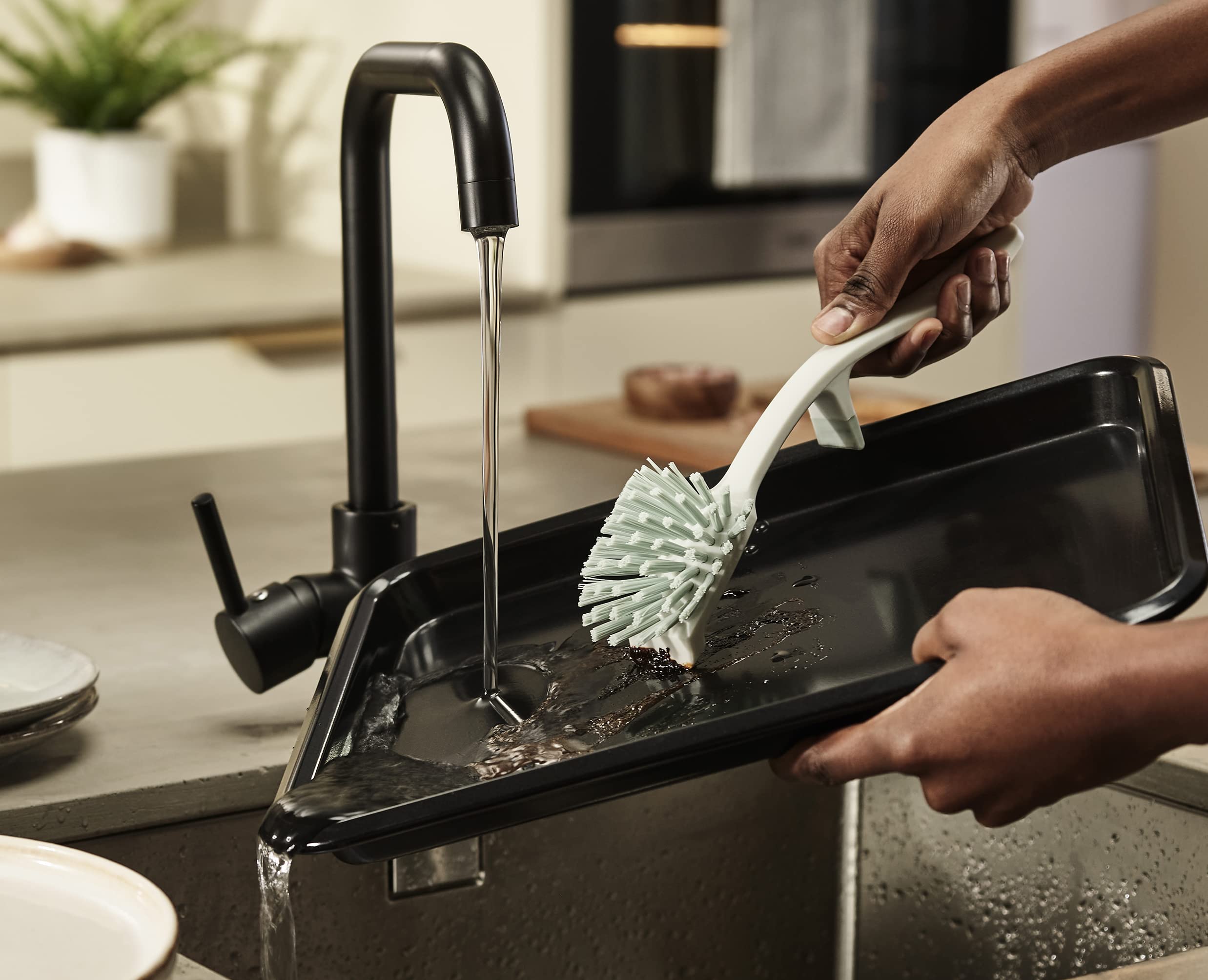 Joseph Joseph Edge Dish Brush, Integrated Sink Rest, Light Stone/Sage, Model 851651, Polypropylene, 1 EA