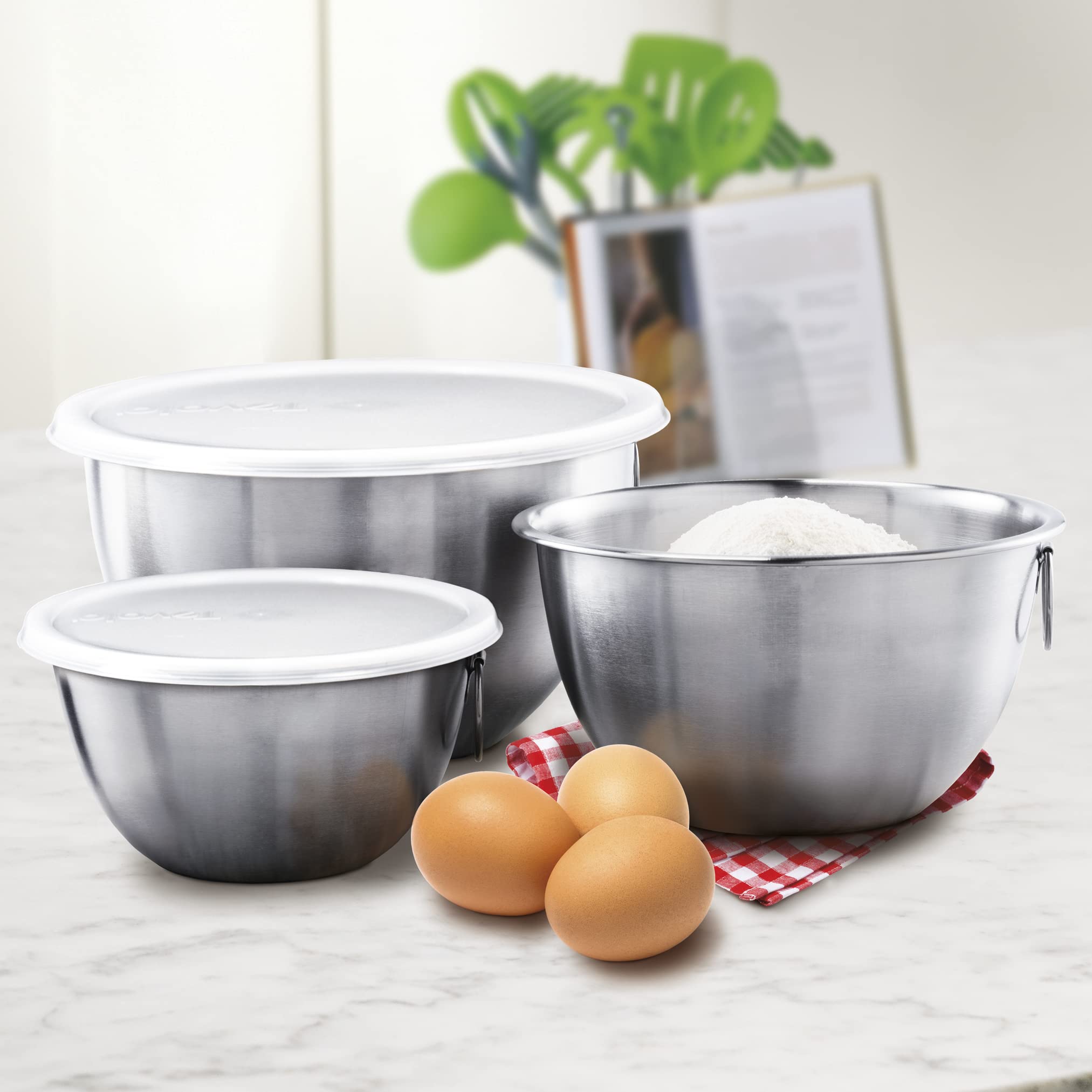 Tovolo Stainless Steel, Set Of 3 Mixing Tight-Seal Dishwasher-Safe Metal Bowls With Bpa-Free Lids For Food Storage, Stainless St
