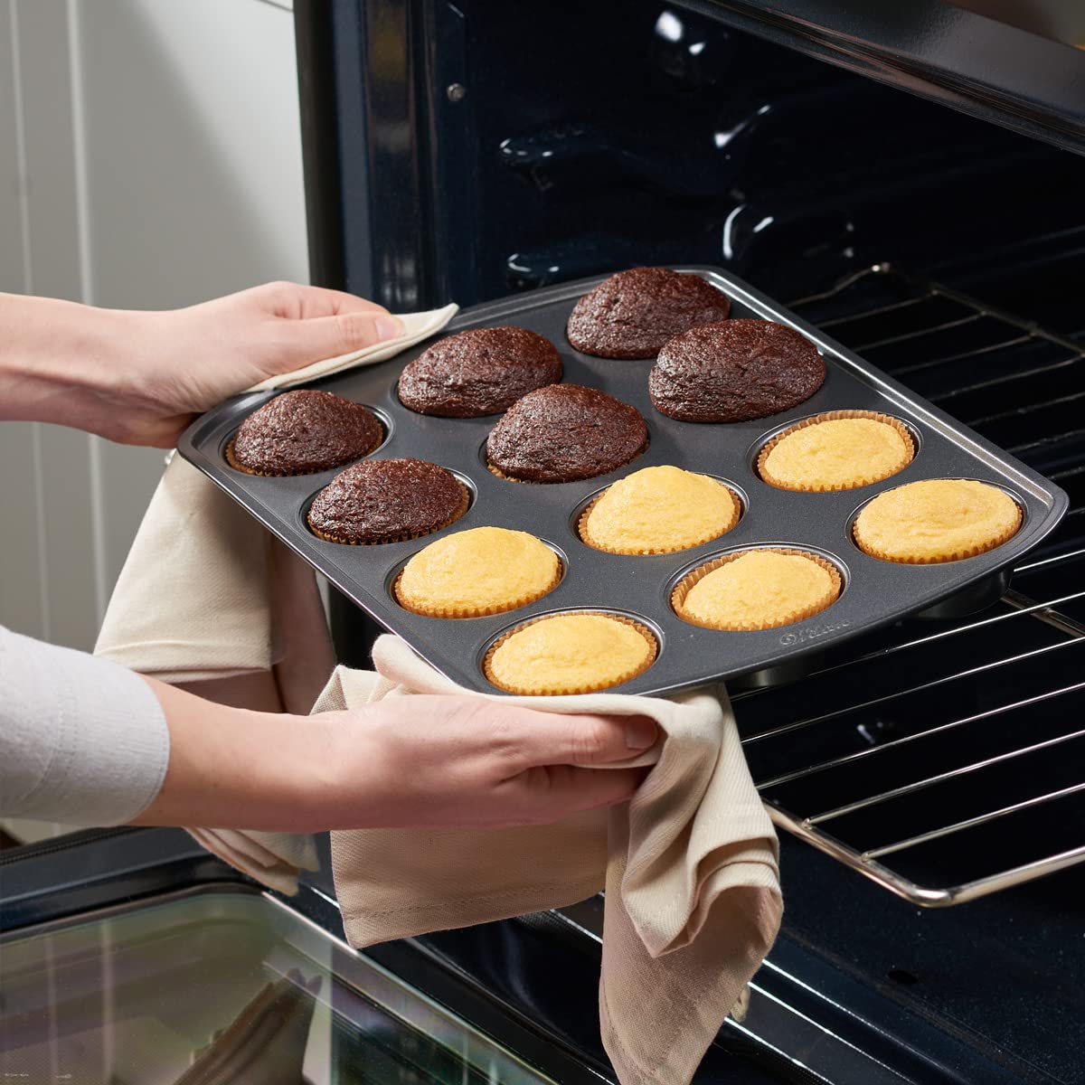 Comfy Package [500Pcs] Kraft Standard Cupcake Liners For Baking - Food Grade & Grease-Proof Muffin Liners, Durable Baking Cups F
