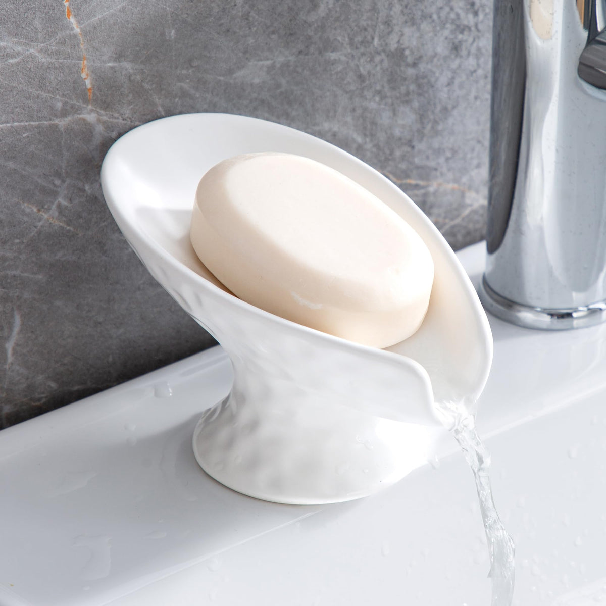 Self Draining Soap Dish,Soap Dish For Shower,White Ceramic Soap Holder For Bathroom Kitchen Shower Keeps Soap Dry, Easy To Clean