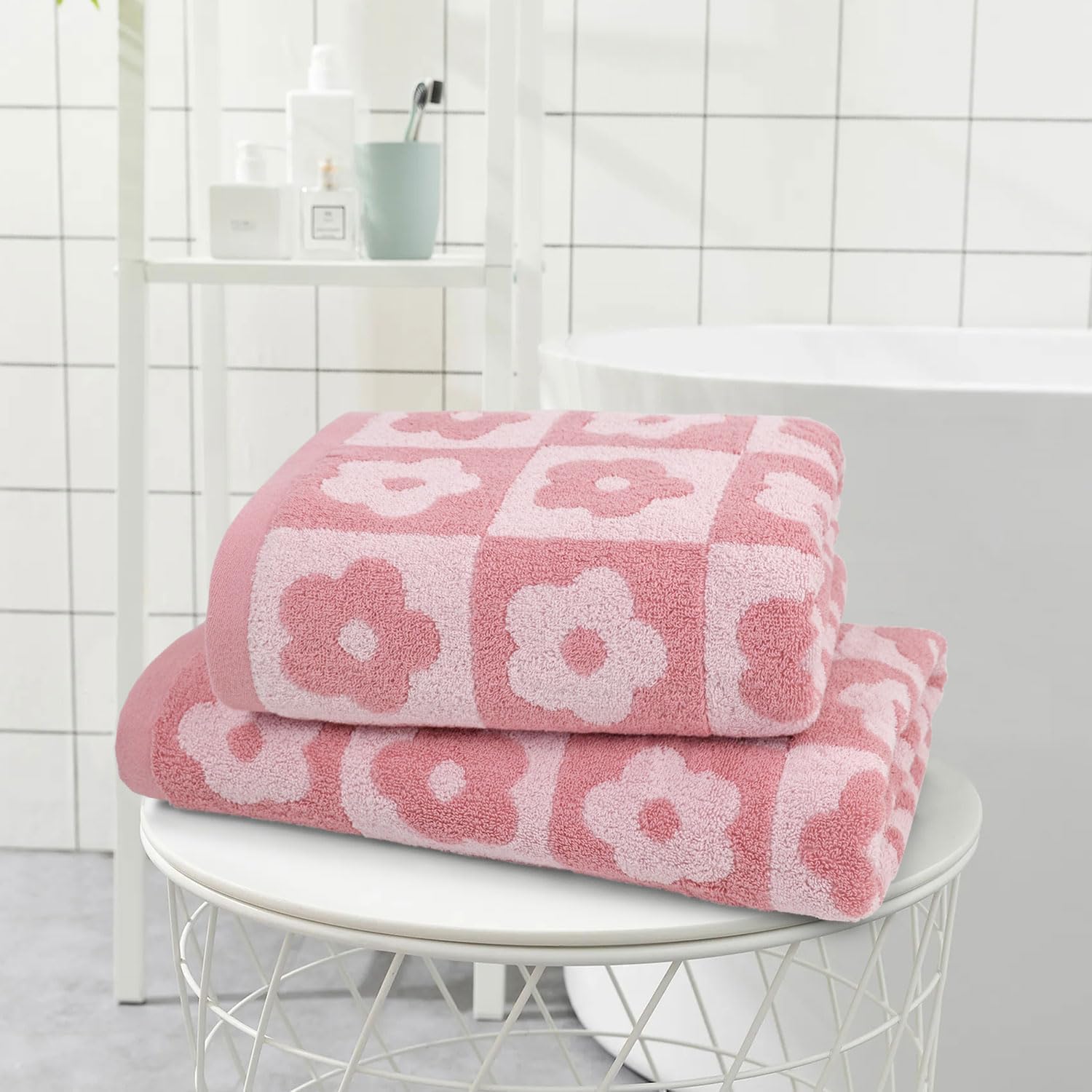 Jacquotha 2-Pieces Luxury Bath Towels Checkered Floral, Pink Towels For Women Girls Shower Body 27.5X55 Inches, Valentines Gifts