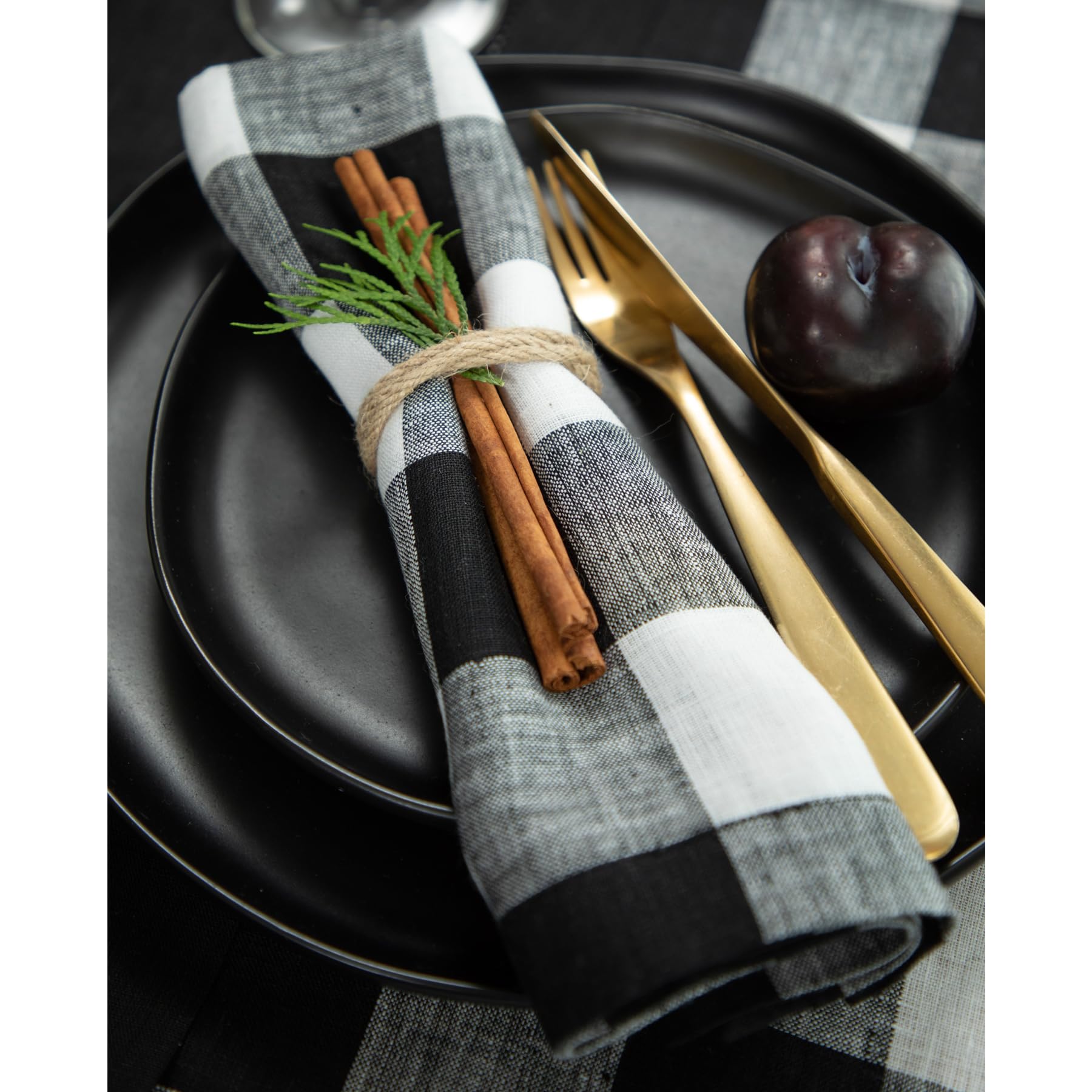 Solino Home Buffalo Check Linen Dinner Napkins 20 X 20 Inch - 100% Pure Linen Black And White Plaid Cloth Napkins Set Of 4 For S