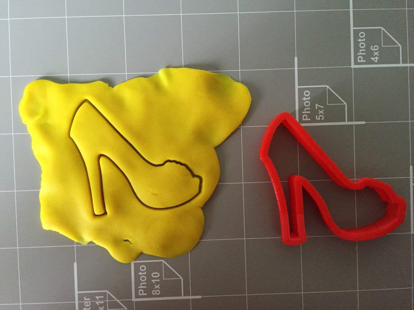 Silhouette Shoe Cookie Cutter (2 Inch)