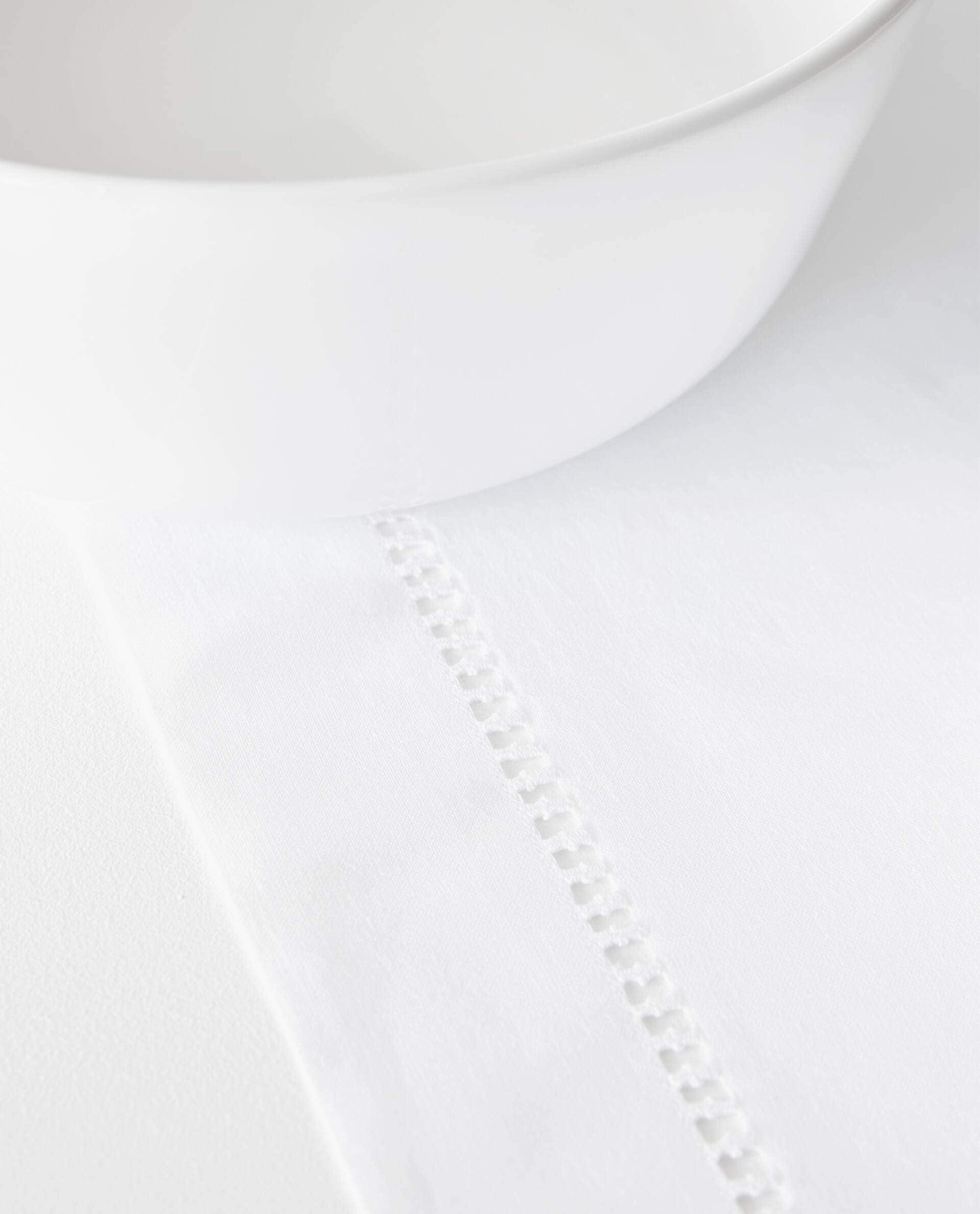 Fennco Styles Classic Solid Color Hemstitch Border Table Runner For Dining Table, Banquet, Wedding, Family Dinner, 16 X 36 Inch,