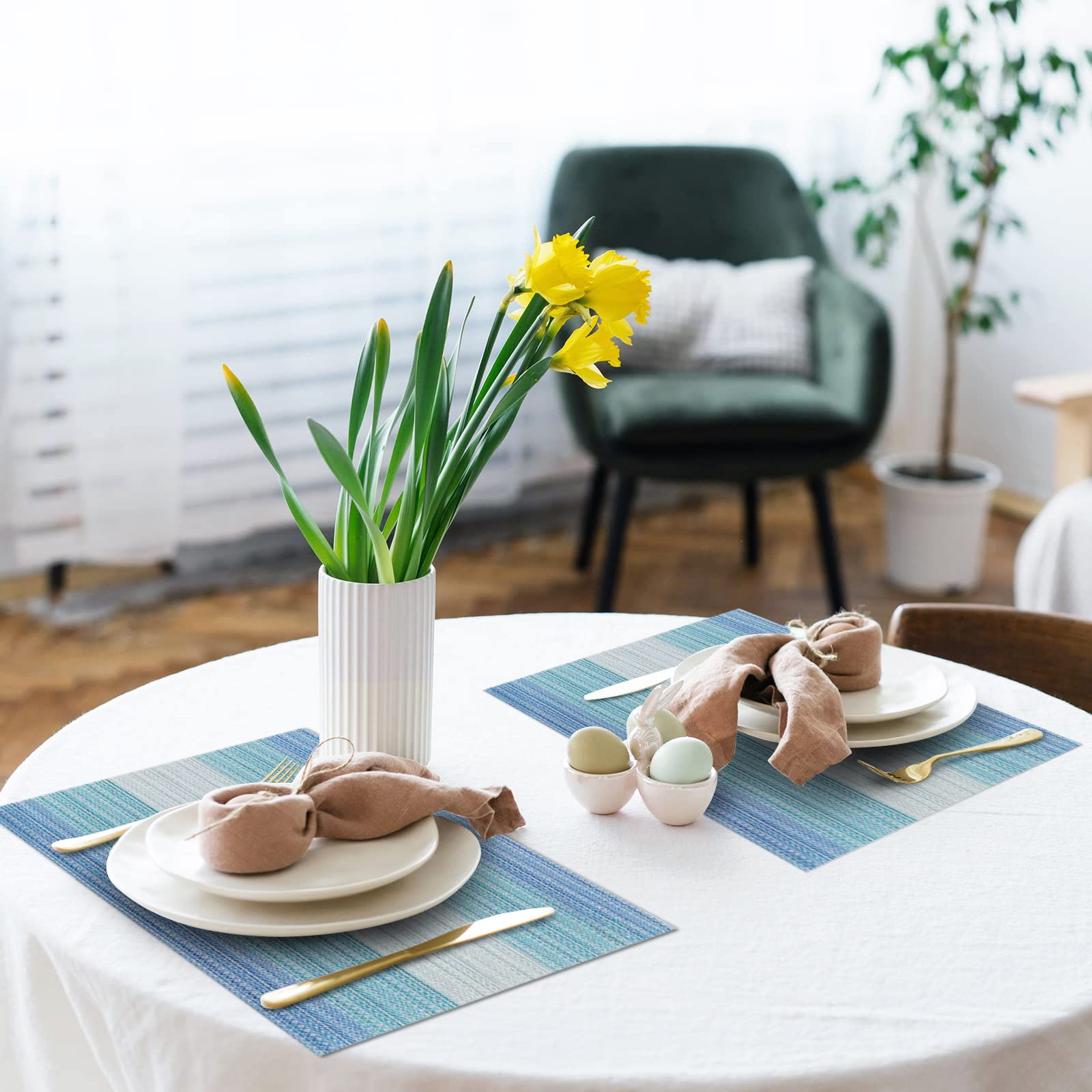 HeloHo Vinyl Placemats Set of 4 - Stain Resistant, Washable, Foldable, Blue for Kitchen & Dining Table Indoor/Outdoor