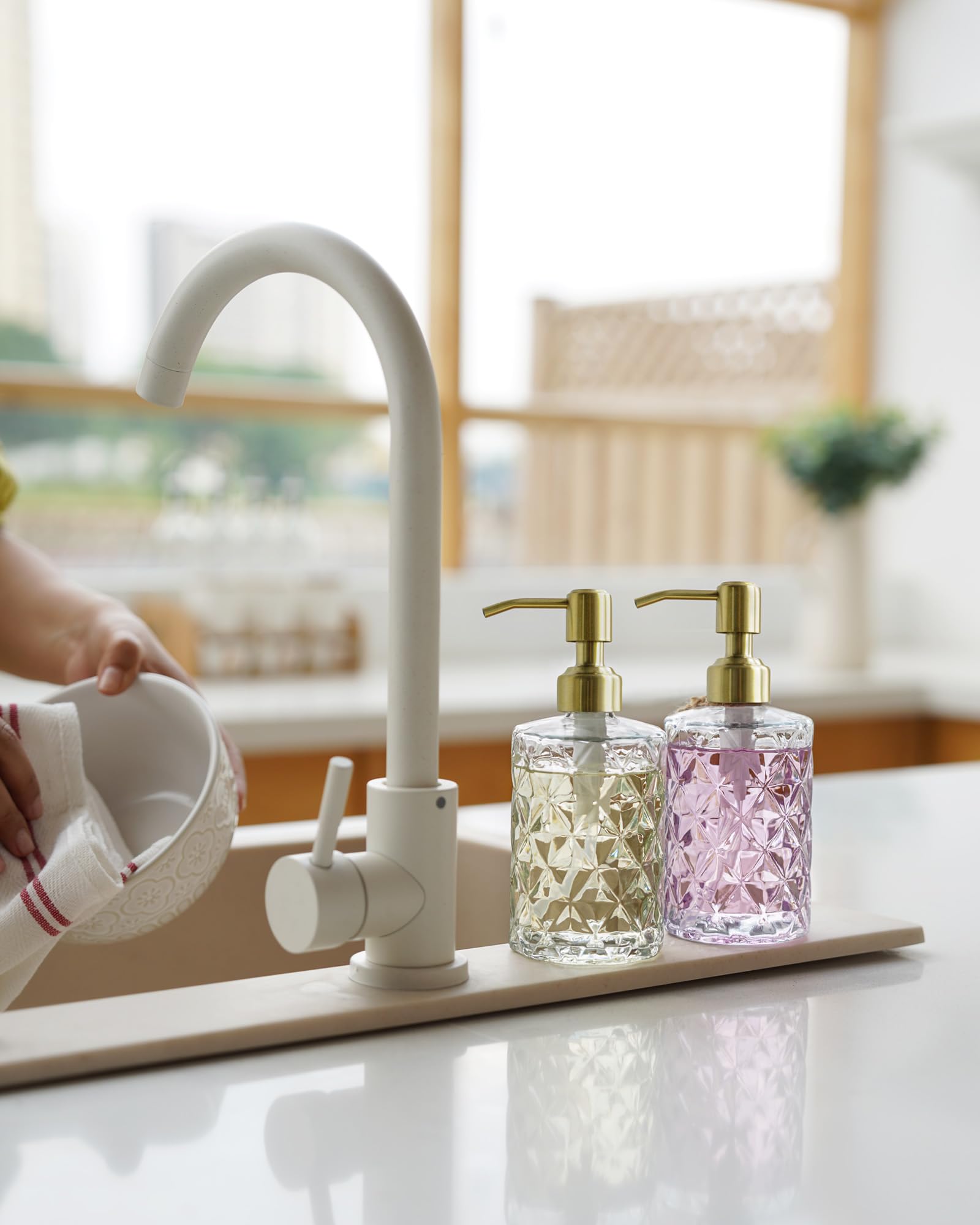 Jasai Diamond Design Glass Soap Dispenser With Golden Pump, Refillable Hand Soap Dispenser For Kitchen, Soap Dispenser Bathroom