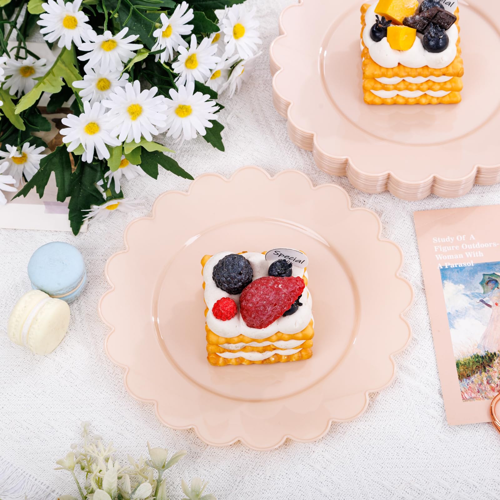 Sut 72Pcs Pink Plastic Plates - Disposable Party Plates, Pink Disposable Plates, Valentines Plates,Scalloped Plates, 7.5Inch Des