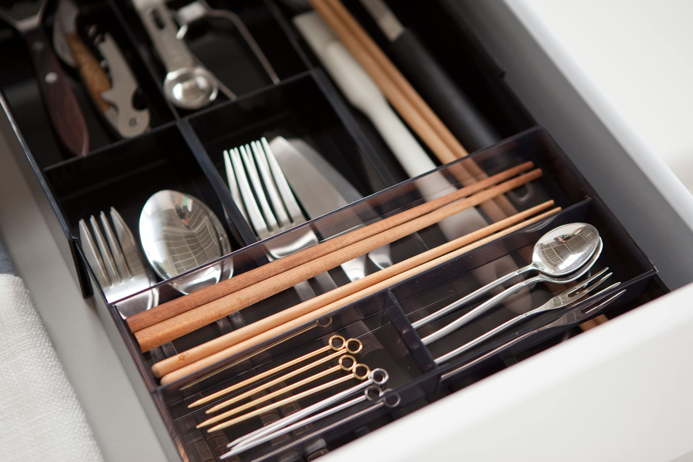 YAMAZAKI Home Expandable Cutlery Kitchen Silverware Utensil Storage Tray | Plastic | Drawer Organizer  One Size  Black