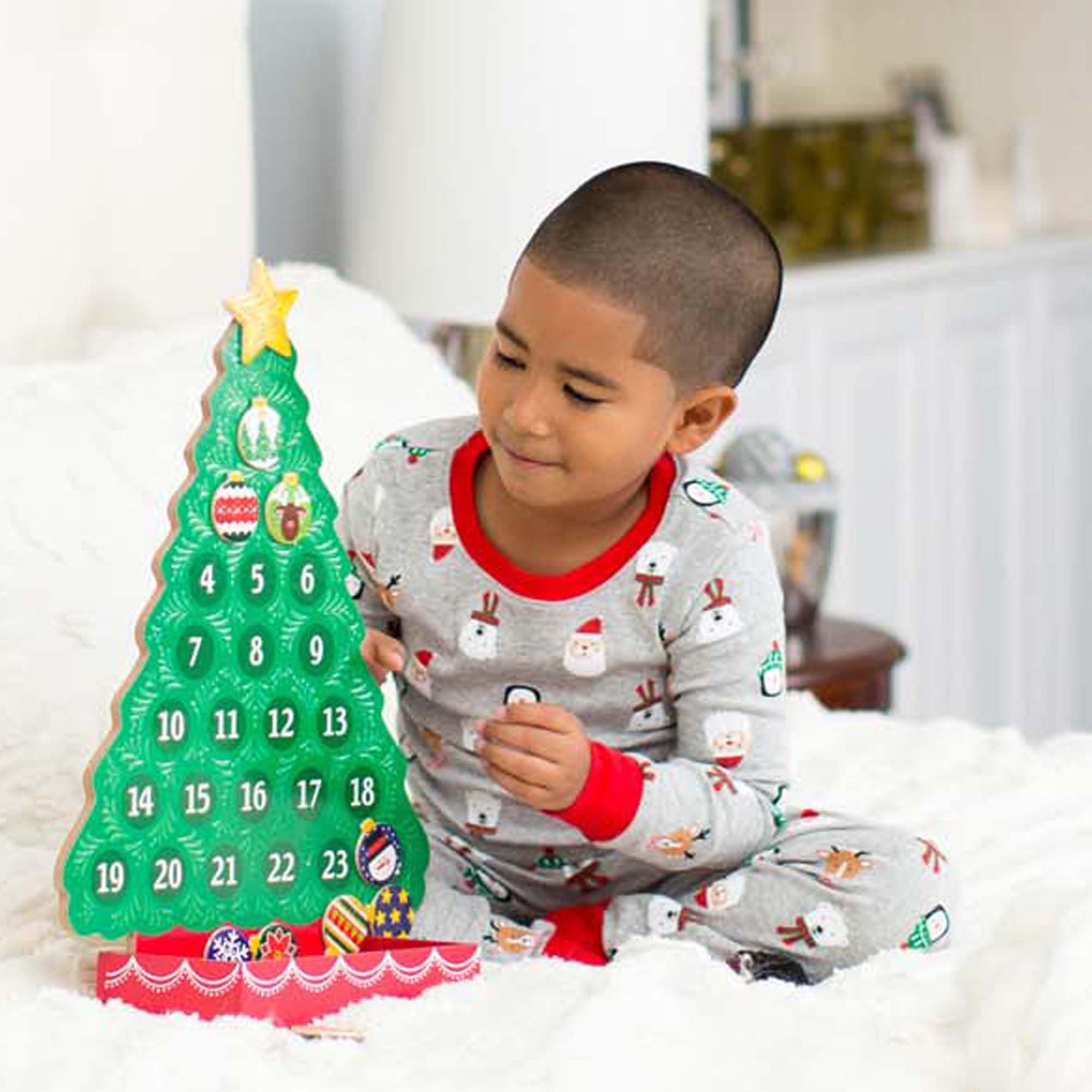 Melissa & Doug 13571 Countdown to Christmas Wooden Advent Calendar