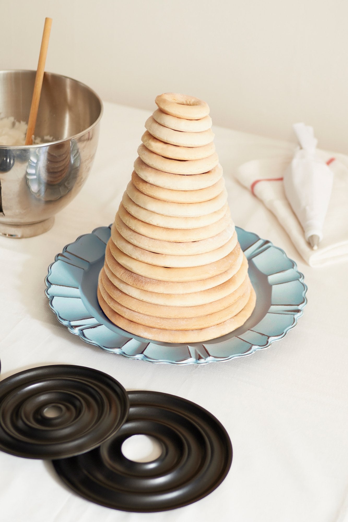 Fox Run Non-Stick Kransekake Mold, 1.75 X 8.75 X 8.75 Inches, Black