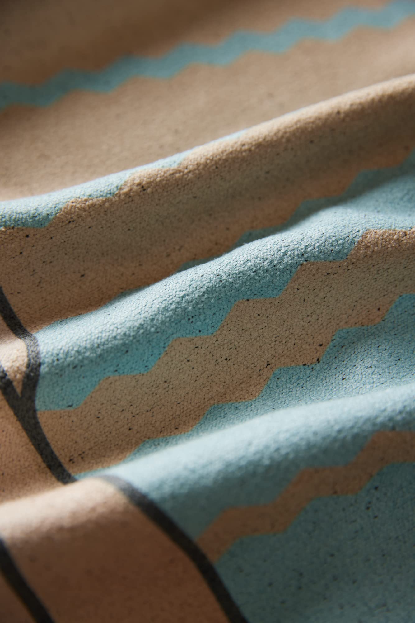 Nomadix Original Towel - Perfect for Beach  Pool  Travel  Camping  Yoga - Made with Recycled Materials - Super Absorbent - Sand Resistant - Yellowstone National Park - 72.5x30