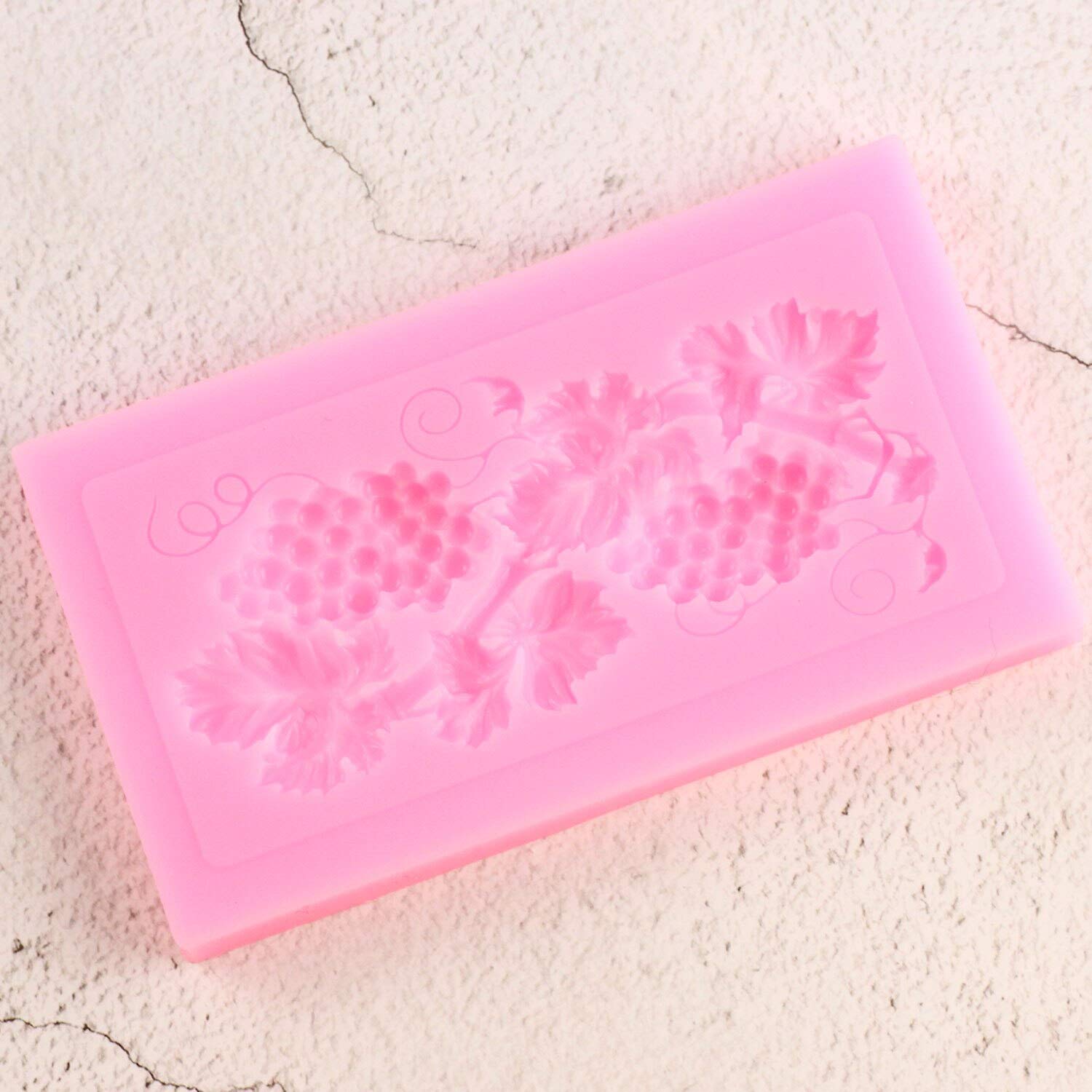 1Pc Lovely Grape Leaves Silicone Mold For Diy Handmade Ice Cream Cupcake Cake Topper Decoration Jelly Shots Soap Mould Candy Gum