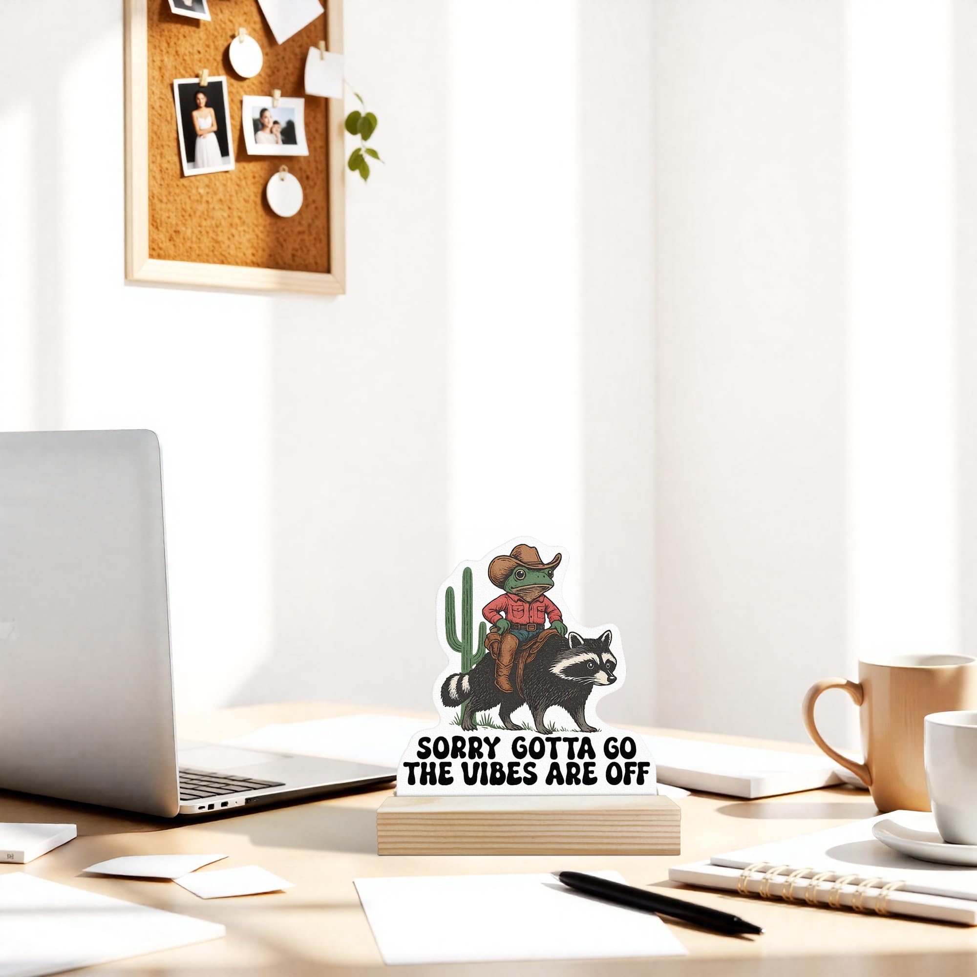 CTYNU Funny Western Frog Raccoon Desk Decor Sign, Sorry Gotta Go, The Vibes Are Off Frog Shaped Wood Sign Plaque with Wooden Sta