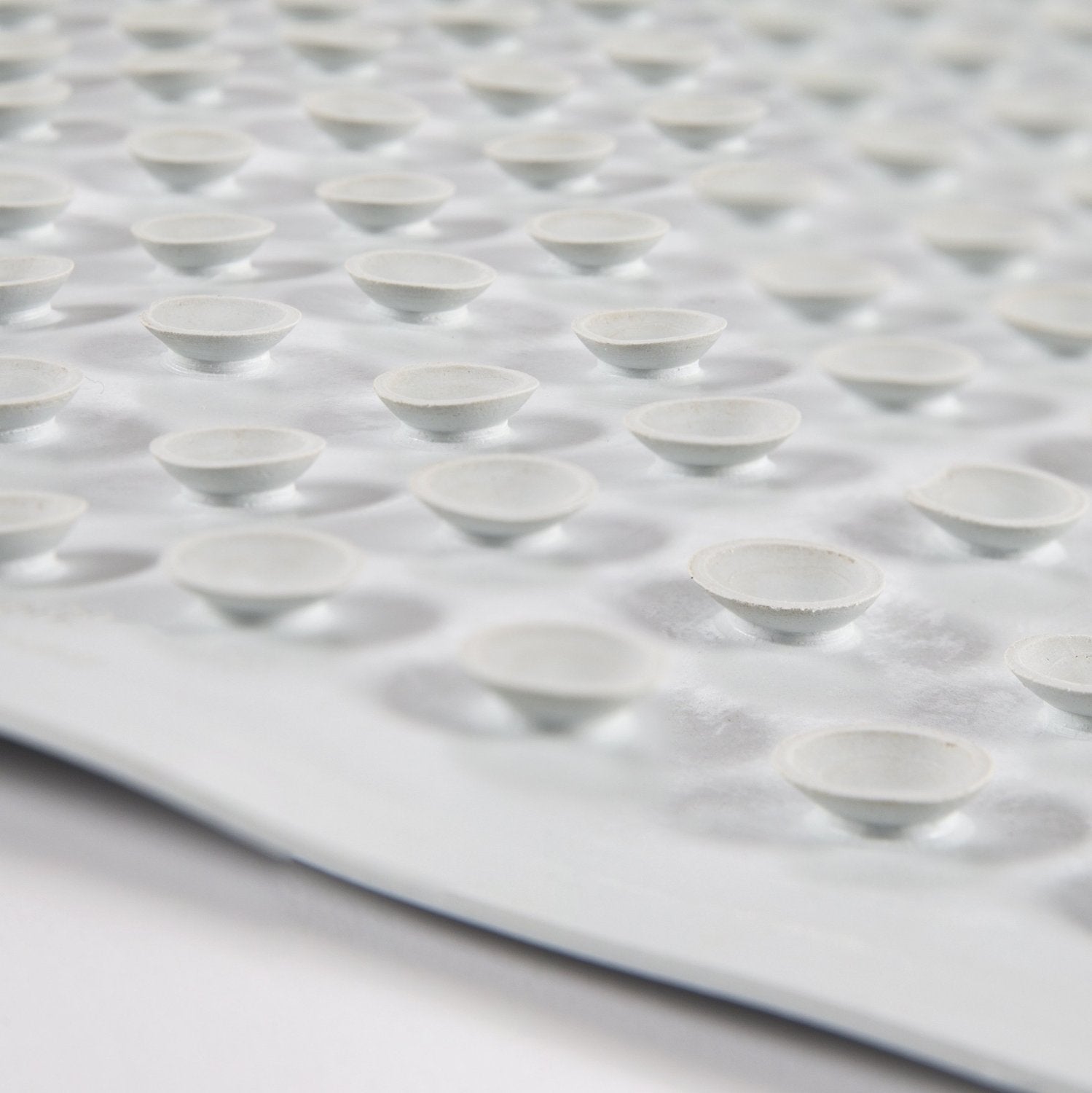 Aquatouch Rubber Safety Bath Mat, Medium 14' X 24'