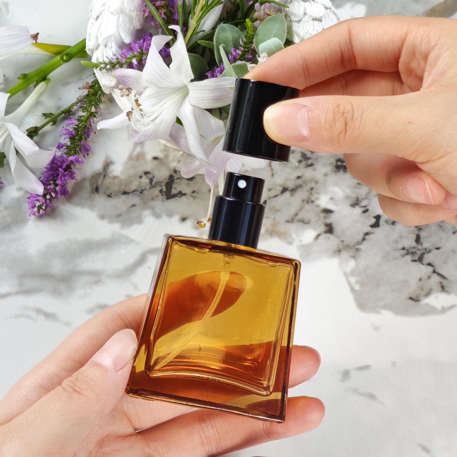 Yerpkefey 2Pack 30Ml/1.0 Oz Colorful Glass Spray Bottle Perfume Atomizer,Travel Refillable Perfume Bottles Empty Cute Spray Bott