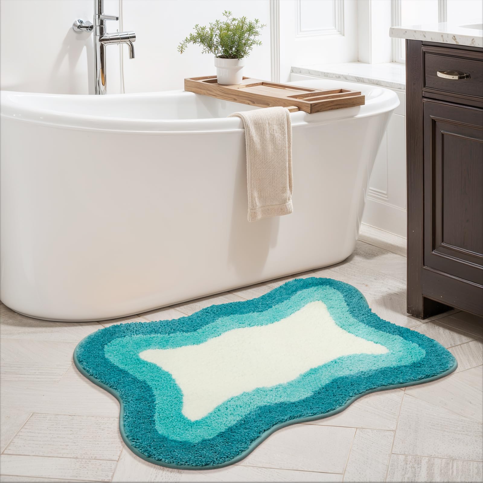 Haocoo Luxury Microfiber Bathroom Rugs, 20X31 Inch Soft Non Slip Aqua Blue Gradient Bath Mat, Absorbent Washable Cute Bath Mat B