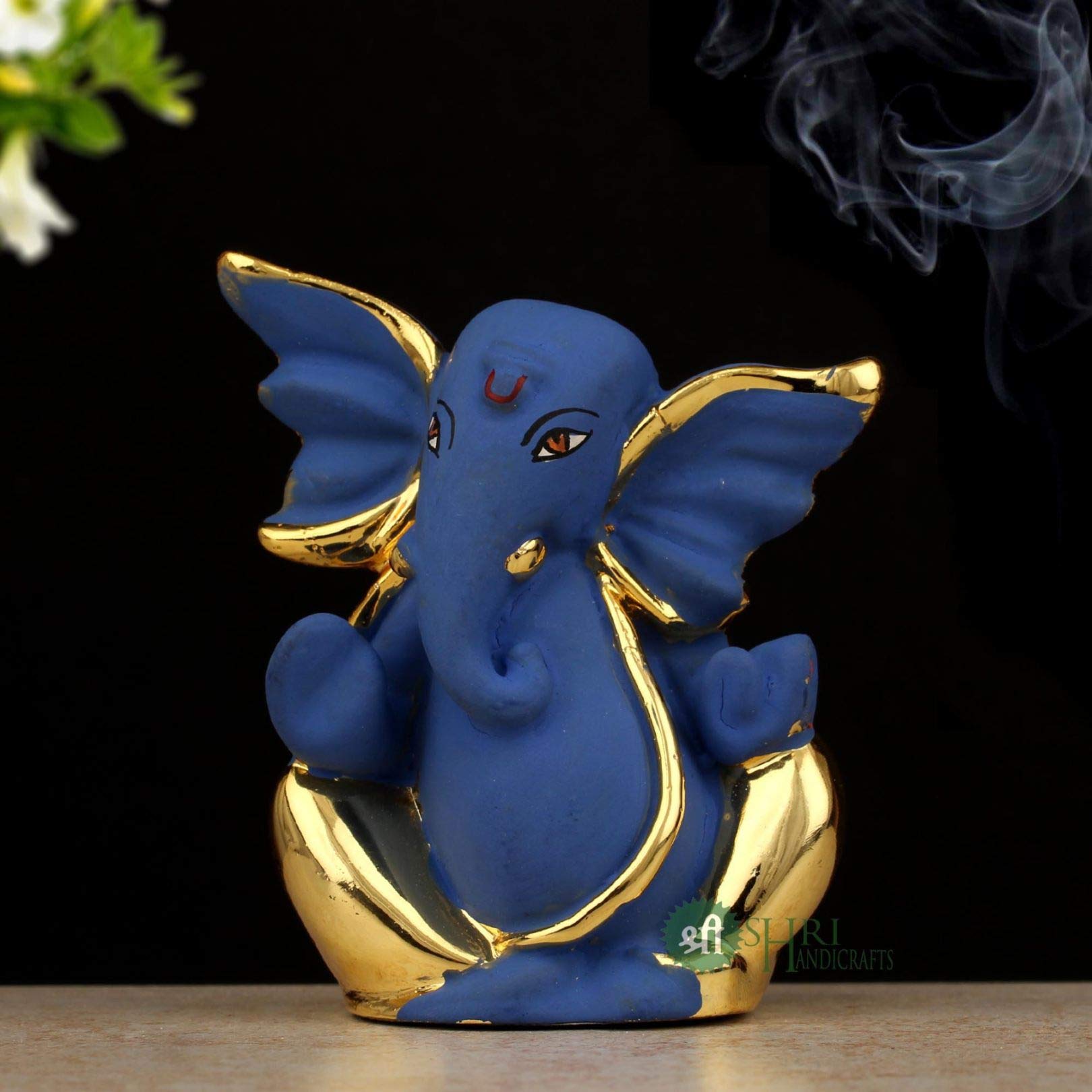 Shri Handicrafts God Ganpati Gold Plated Ganesha Idol for Car Dashoboard & Home Dcor(4x3x8cm, Blue), Resin