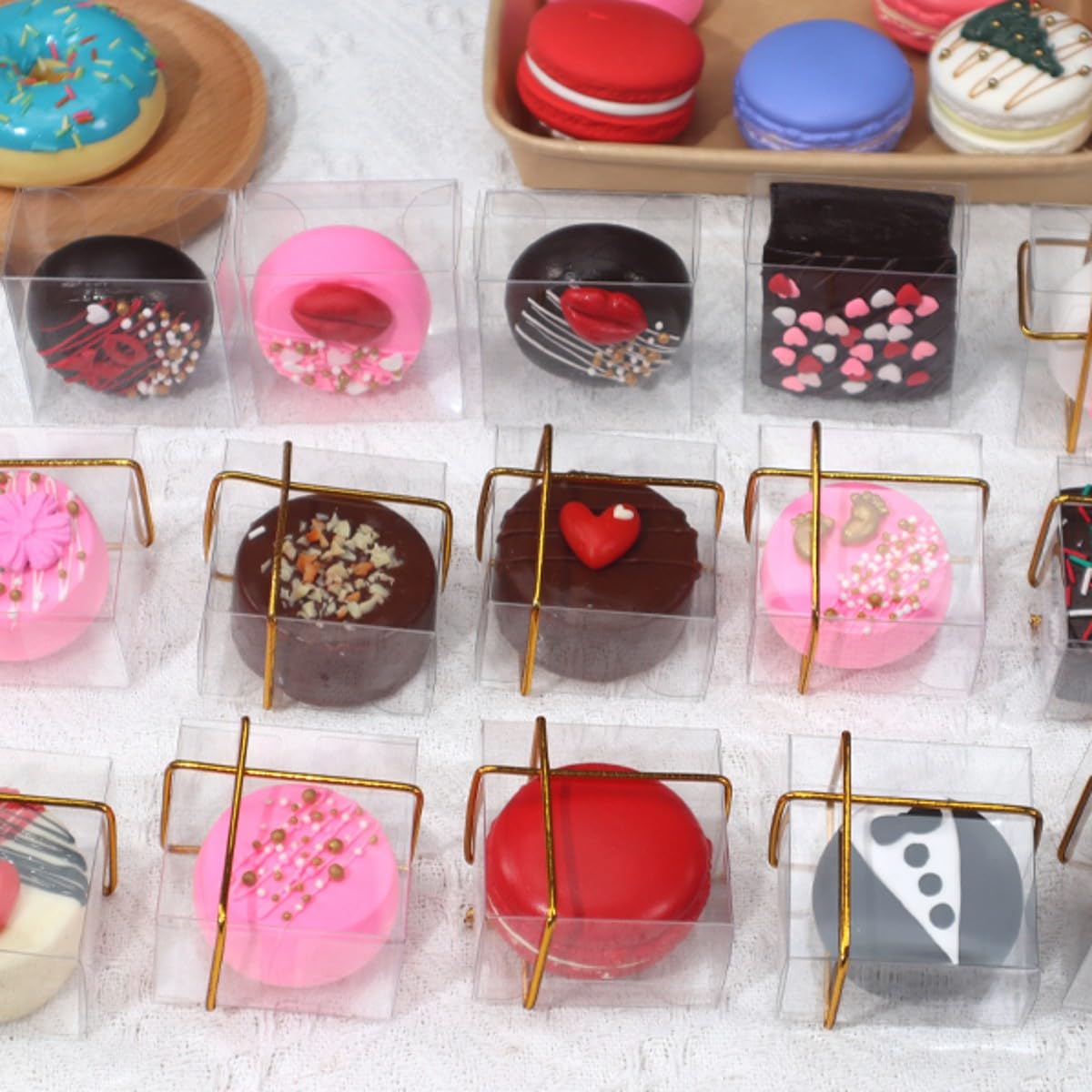 RomanticBaking 50Pack 2 x 2 x1.2 Inches Plastic Clear Single Macaron Box Party Favor Bakery Boxes Chocolate covered Ore Boxes