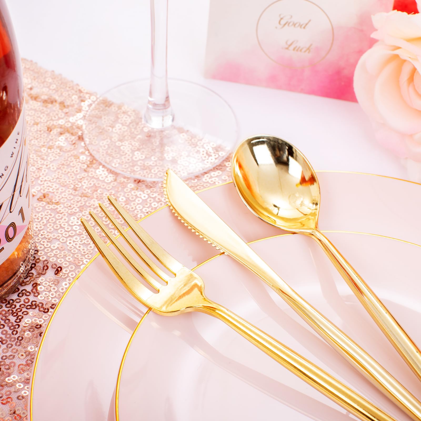 I00000 30 Guests Pink Plastic Plates For Party,Pink Valentine Plates, Gold Disposable Dinnerware Set Include 30 Dinner Plates,30